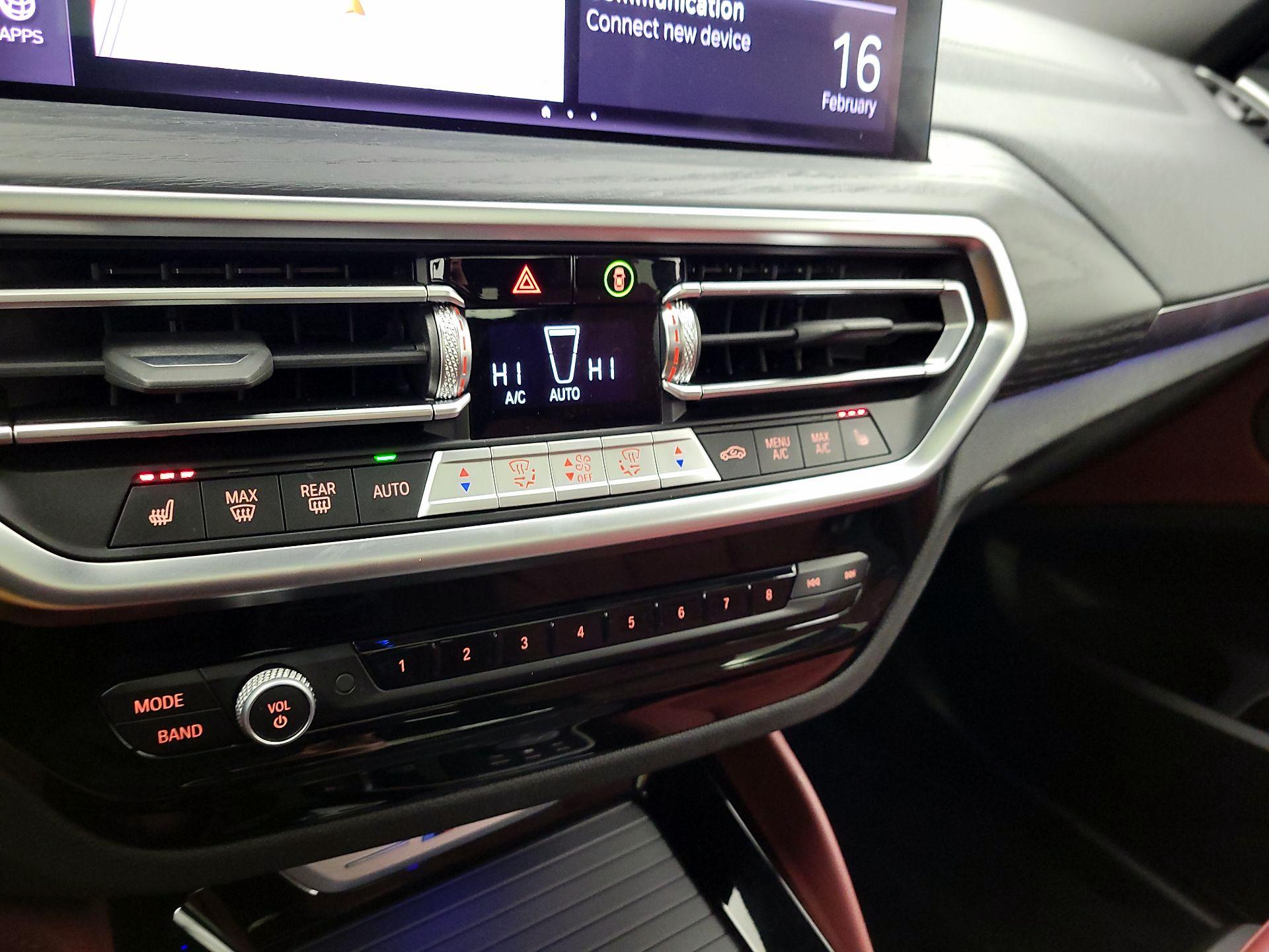 Thumbnail: 2023 BMW X4 - 17