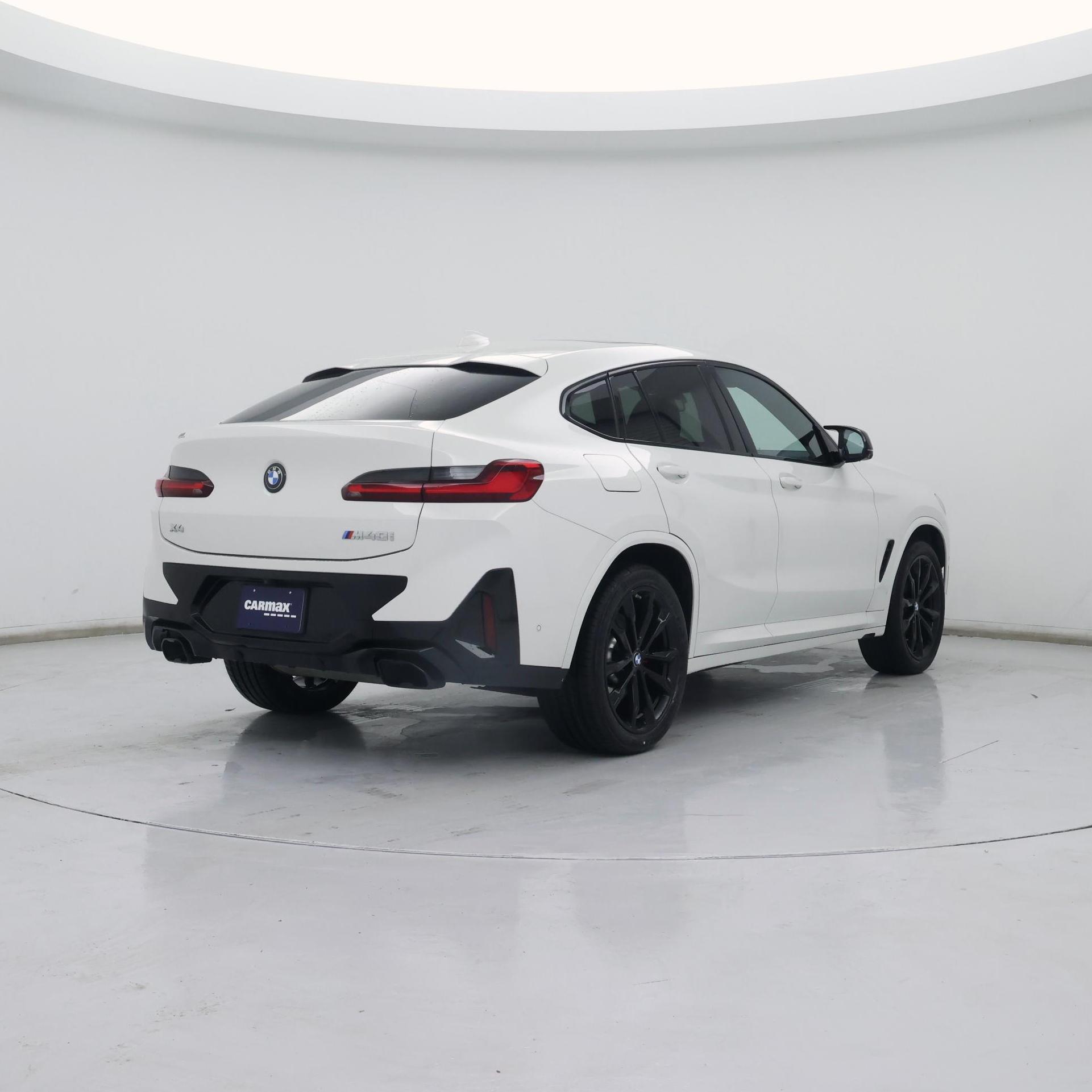 Thumbnail: 2023 BMW X4 - 8