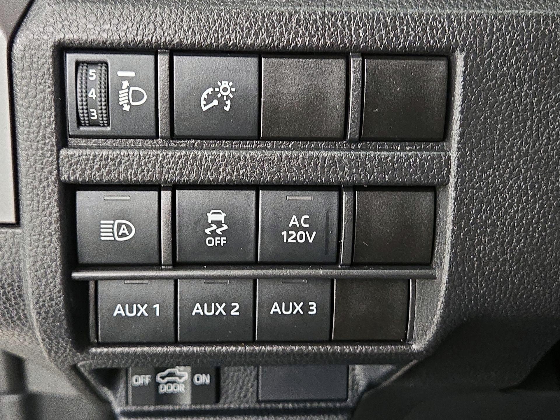 Thumbnail: 2024 Toyota Tacoma - 13