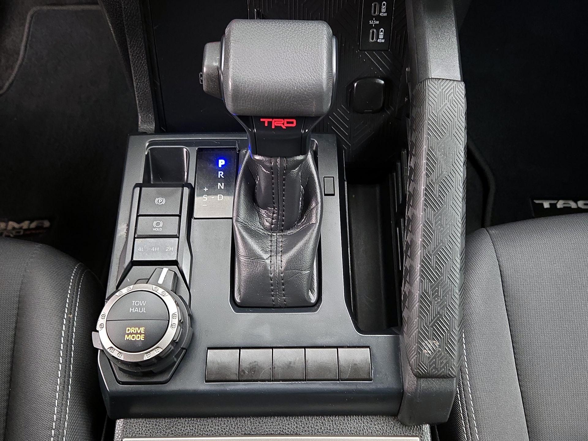 Thumbnail: 2024 Toyota Tacoma - 17