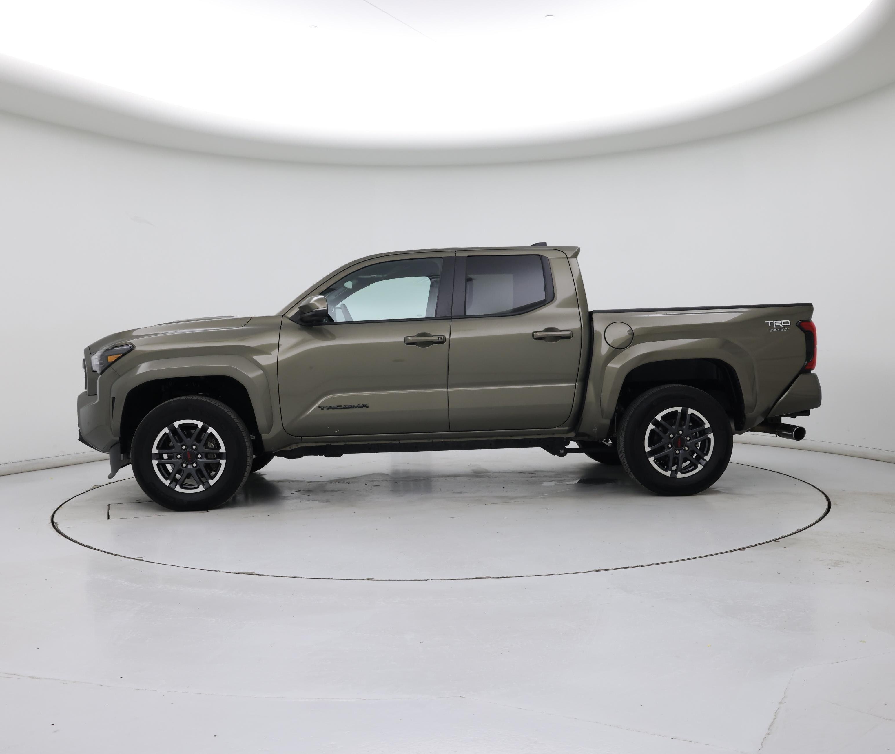 Thumbnail: 2024 Toyota Tacoma - 3