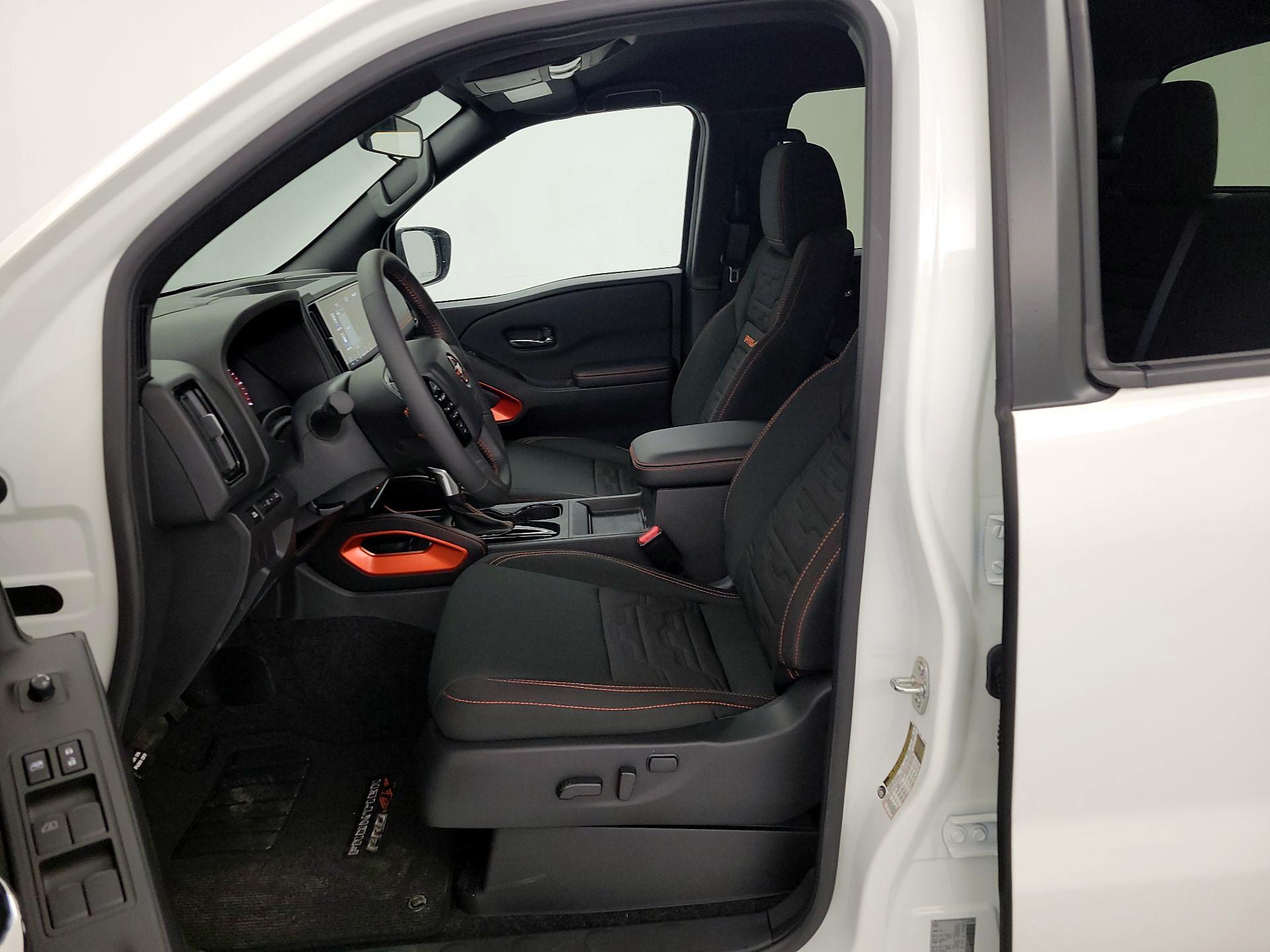 Thumbnail: 2025 Nissan Frontier - 11