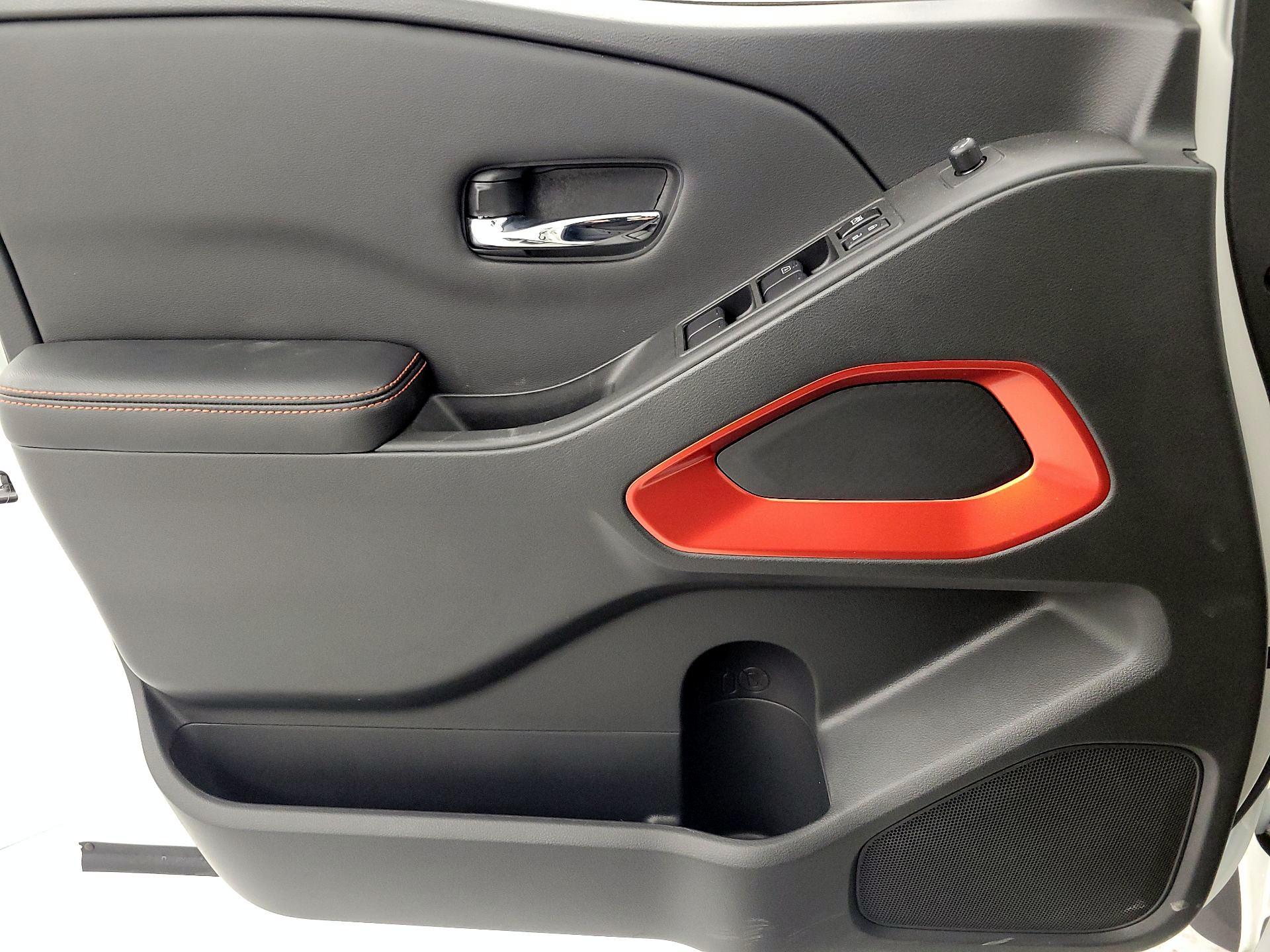 Thumbnail: 2025 Nissan Frontier - 12