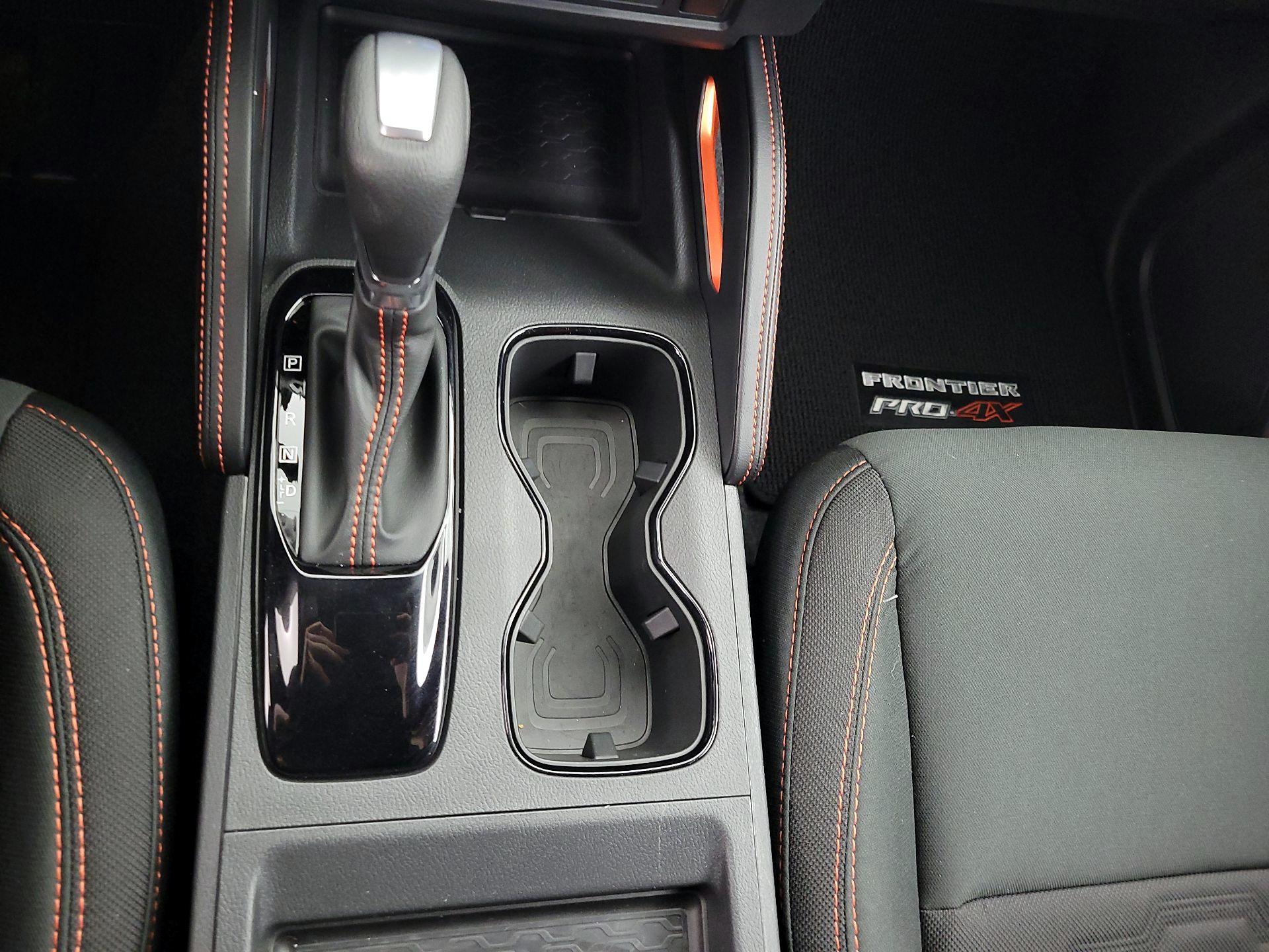 Thumbnail: 2025 Nissan Frontier - 17