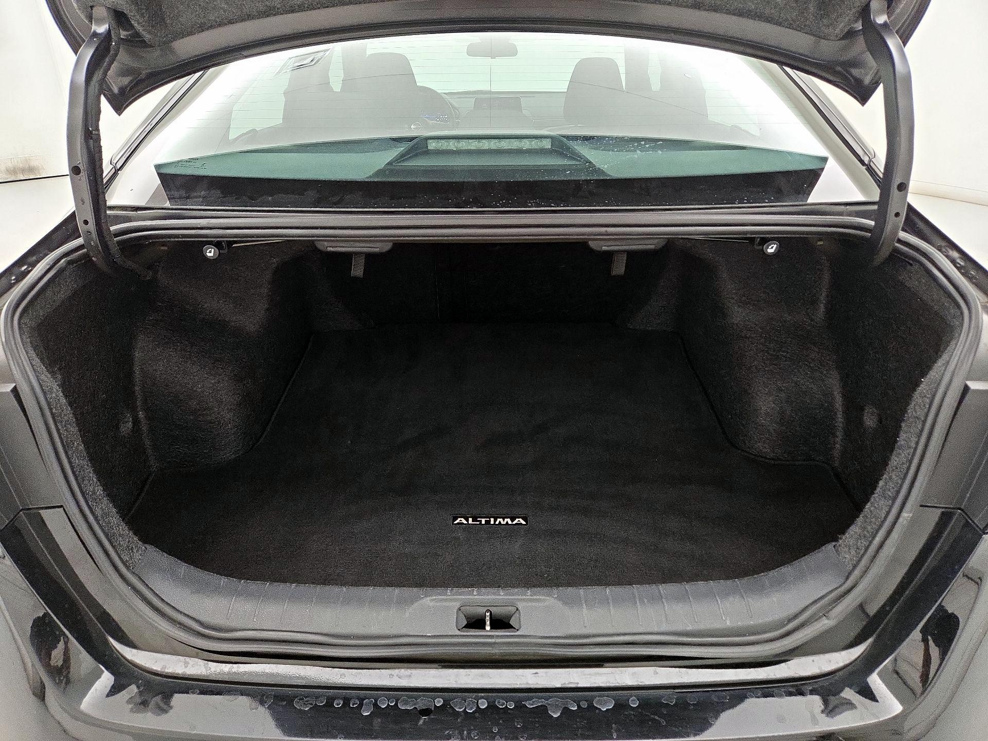 Thumbnail: 2024 Nissan Altima - 18