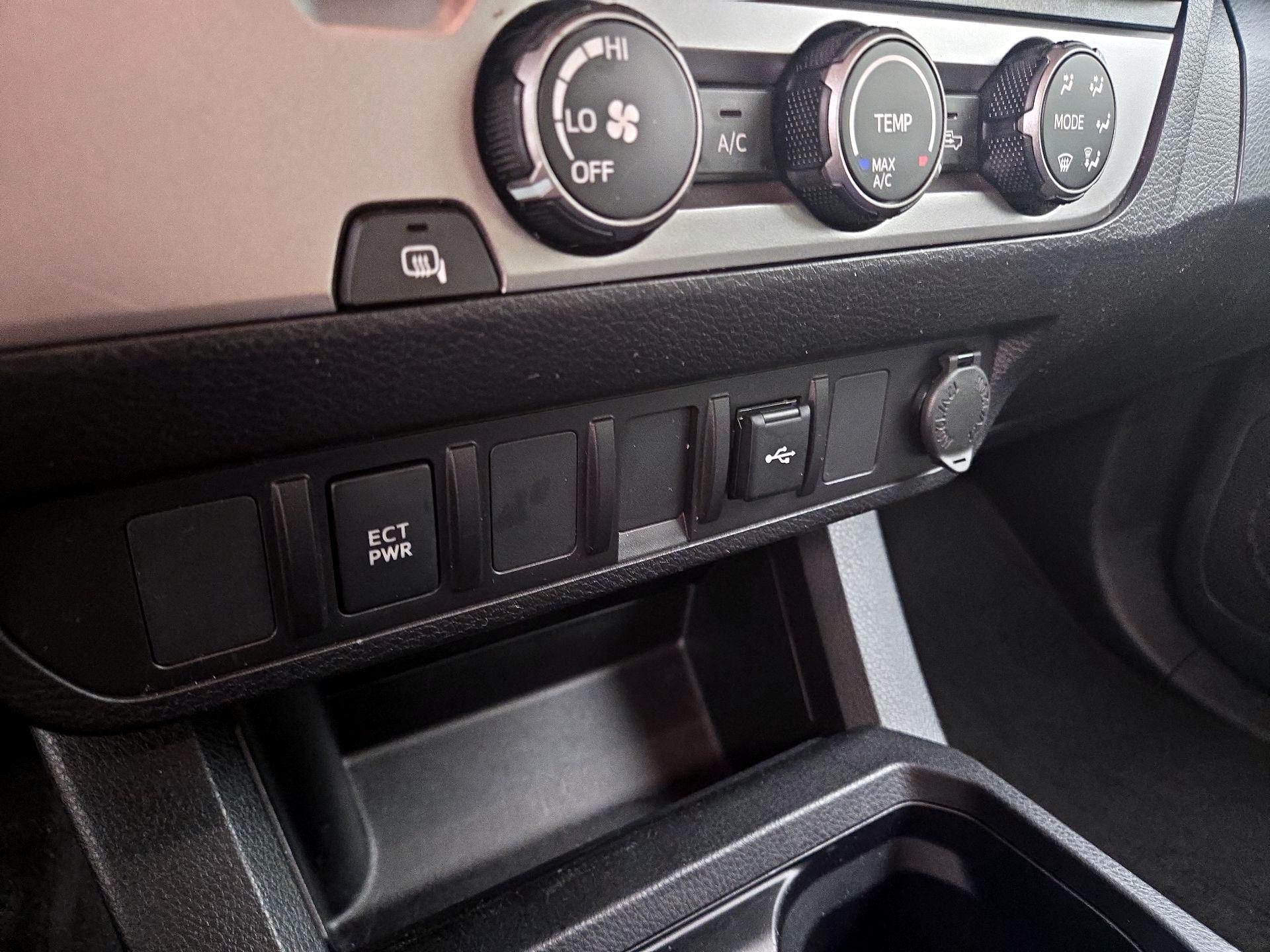 Thumbnail: 2023 Toyota Tacoma - 18