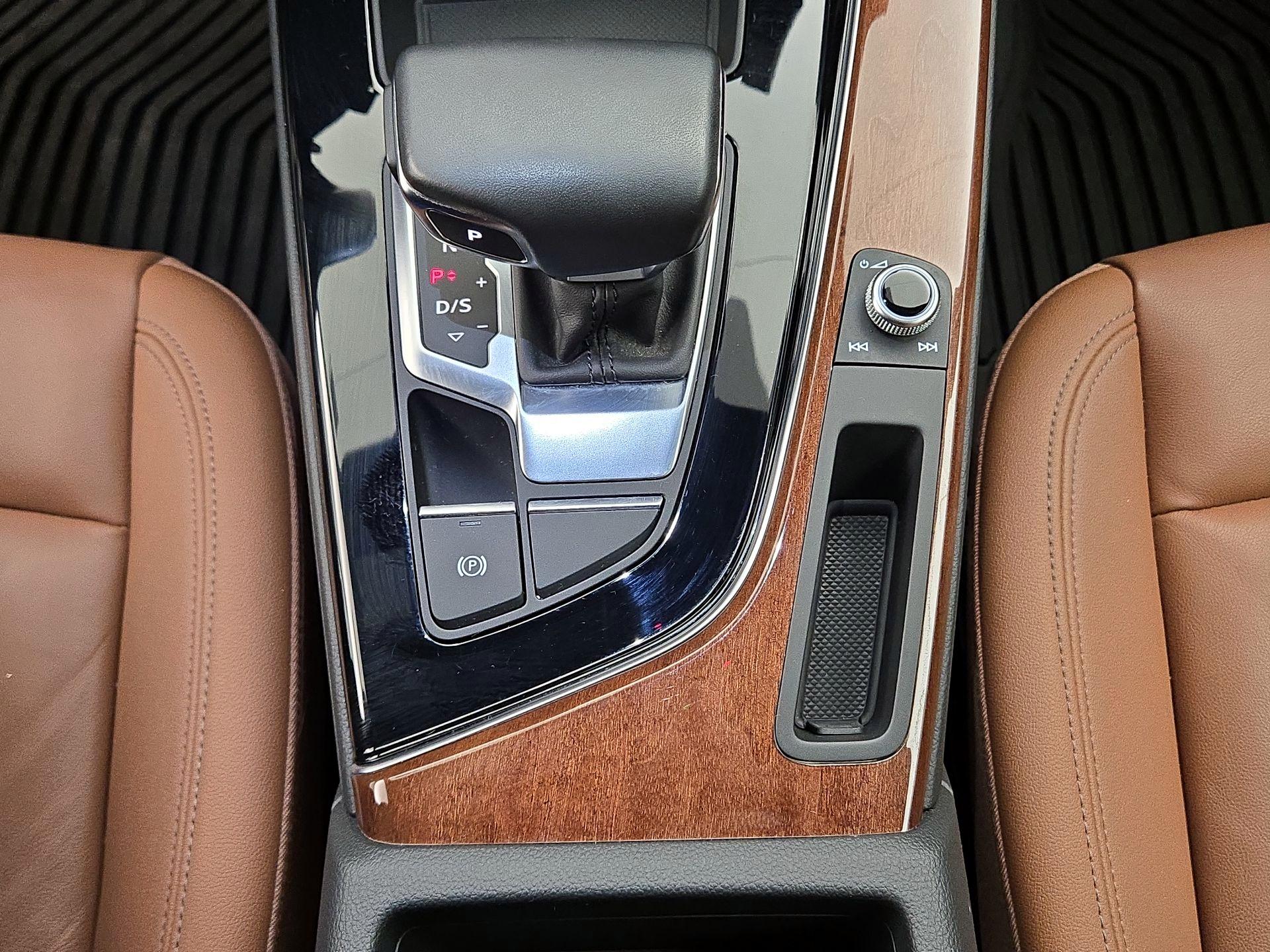 Thumbnail: 2022 Audi A4 - 16