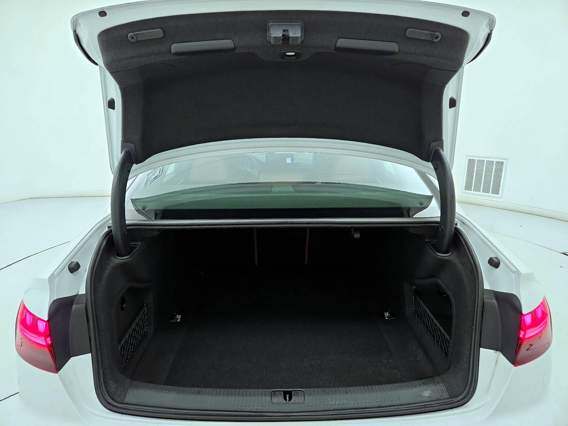 Thumbnail: 2022 Audi A4 - 20