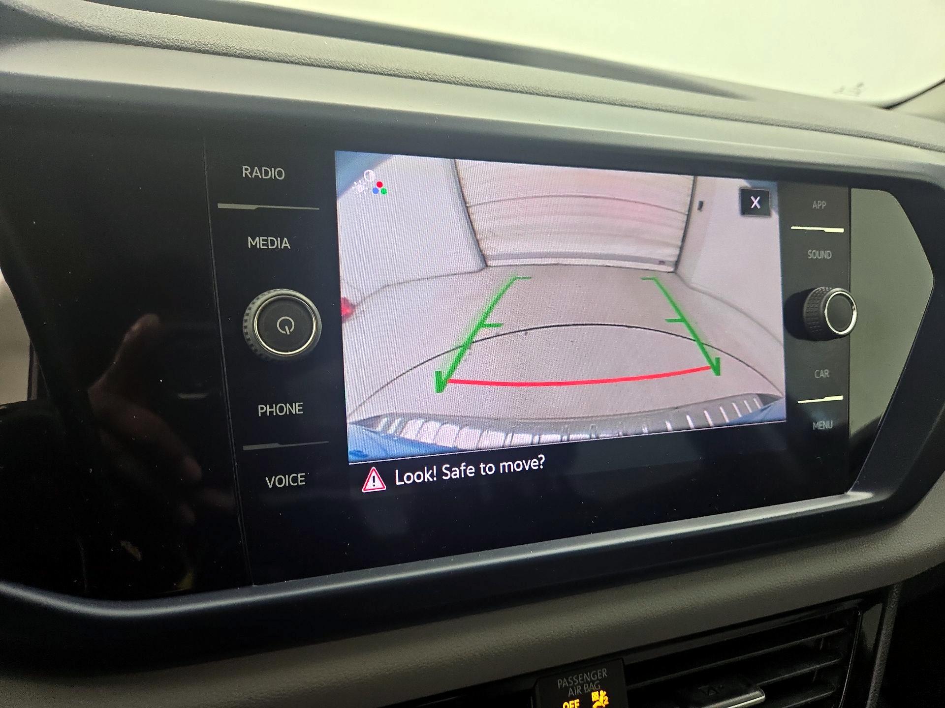 Thumbnail: 2022 Volkswagen Taos - 14