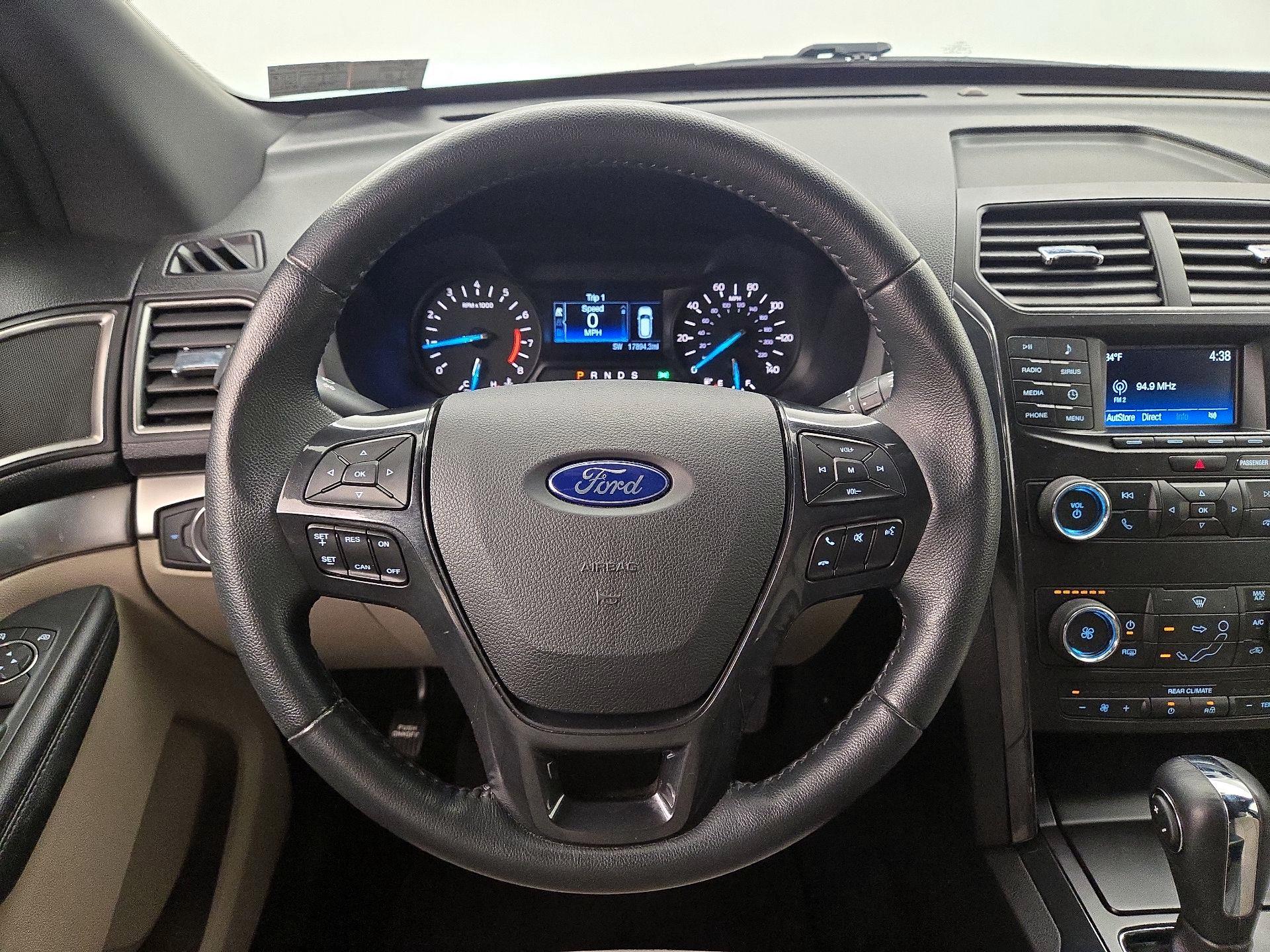 Thumbnail: 2019 Ford Explorer - 10