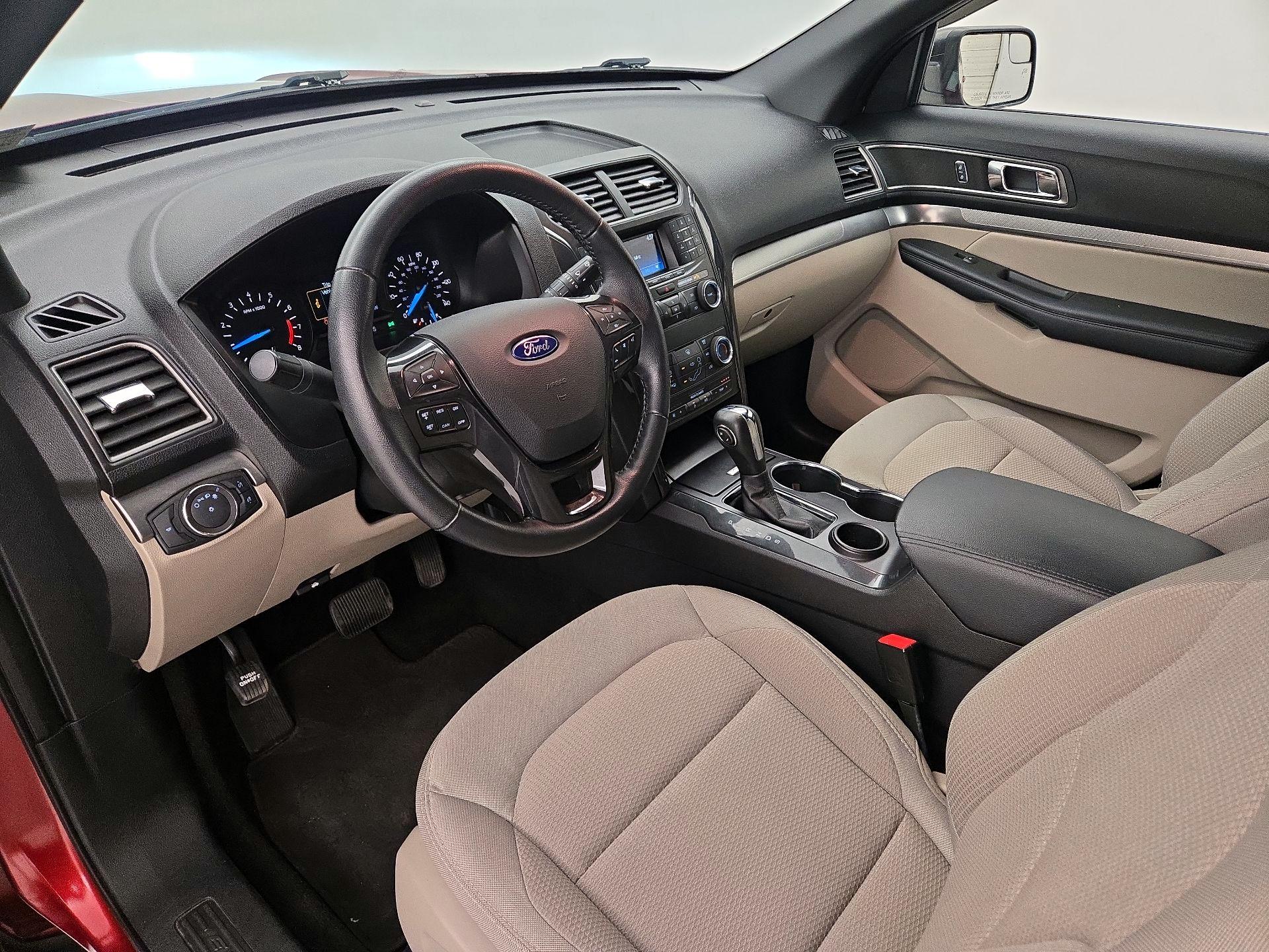 Thumbnail: 2019 Ford Explorer - 11