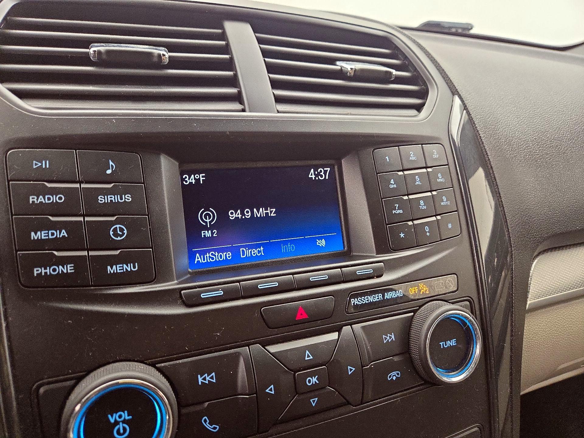 Thumbnail: 2019 Ford Explorer - 15