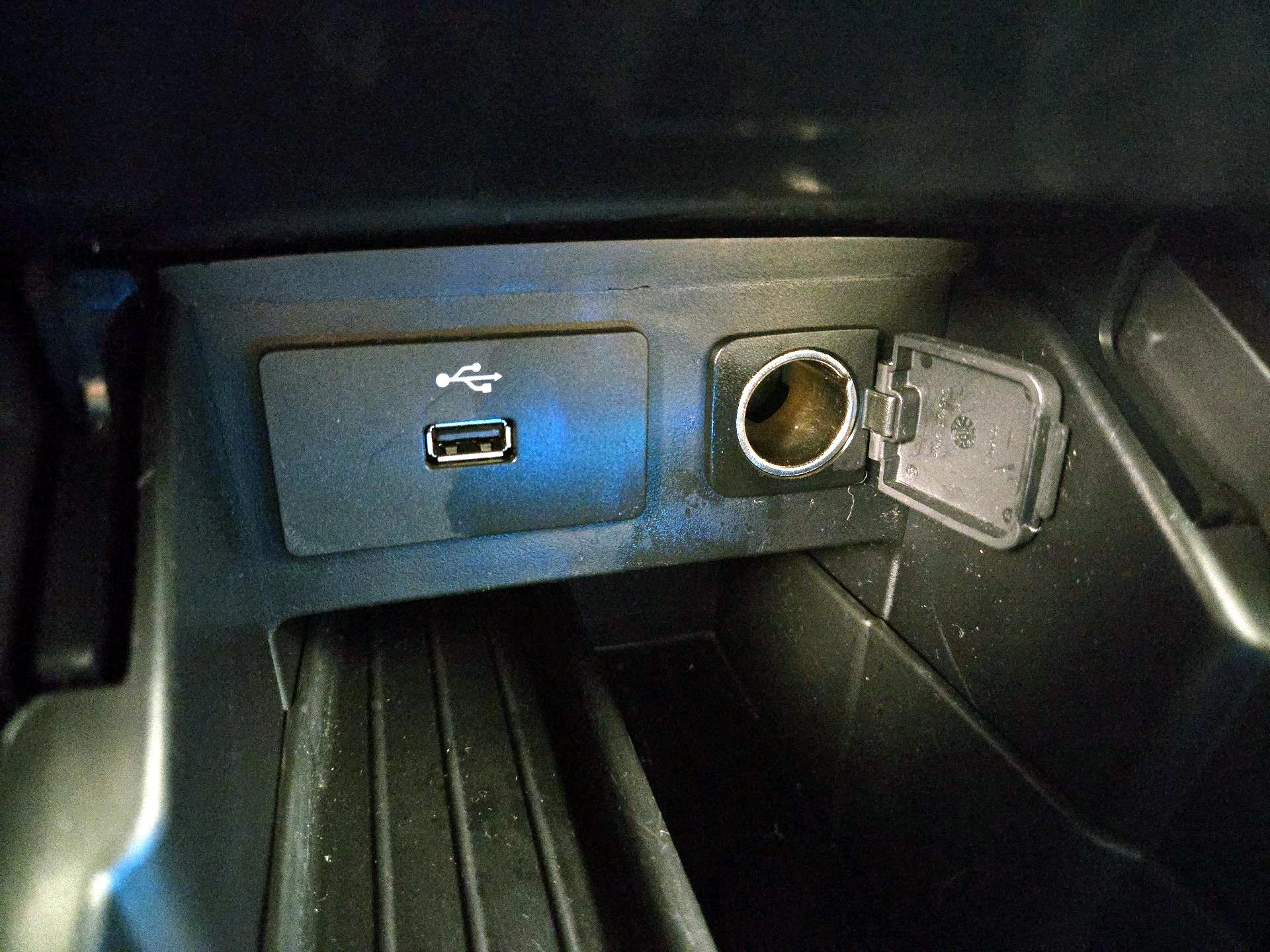 Thumbnail: 2019 Ford Explorer - 18