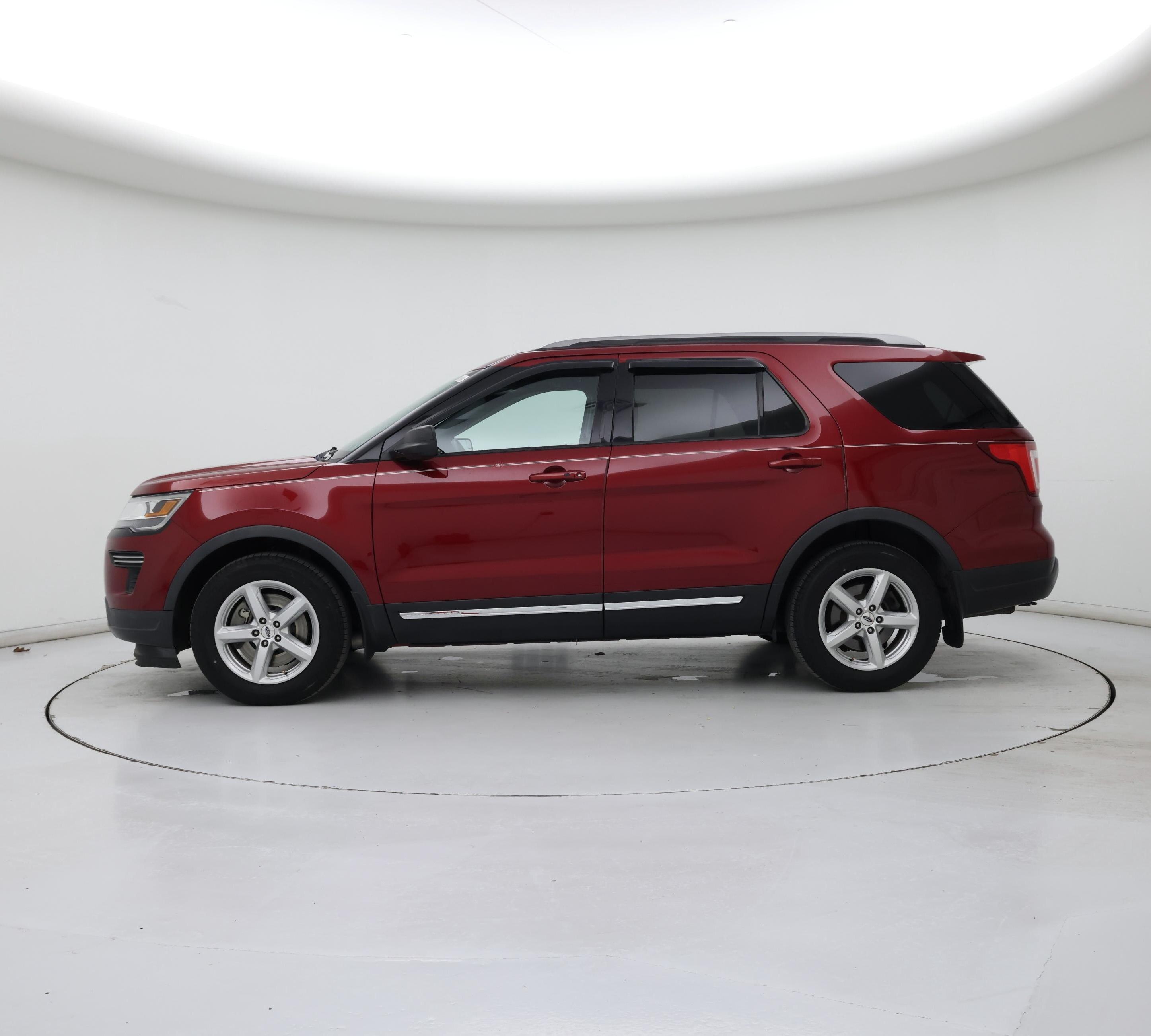 Thumbnail: 2019 Ford Explorer - 3
