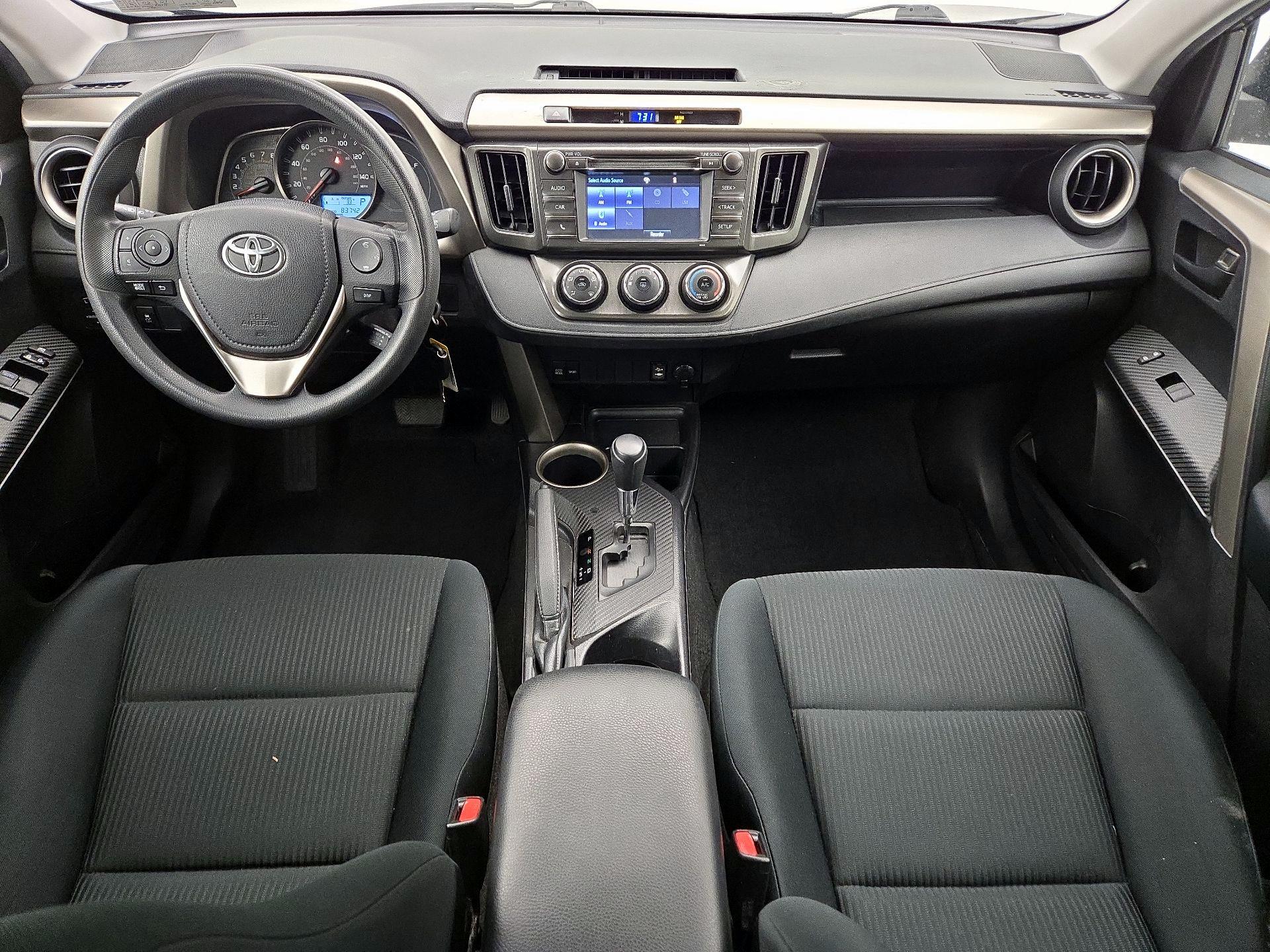 Thumbnail: 2015 Toyota RAV4 - 9