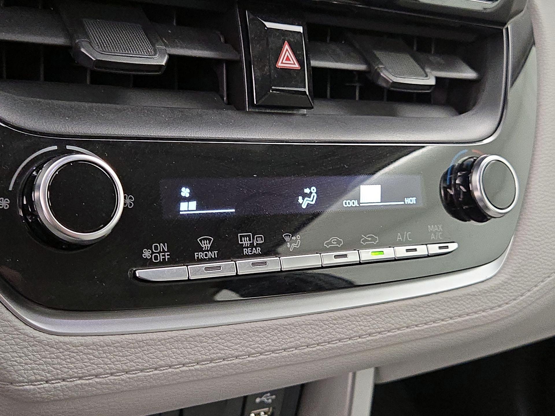 Thumbnail: 2022 Toyota Corolla Cross - 15