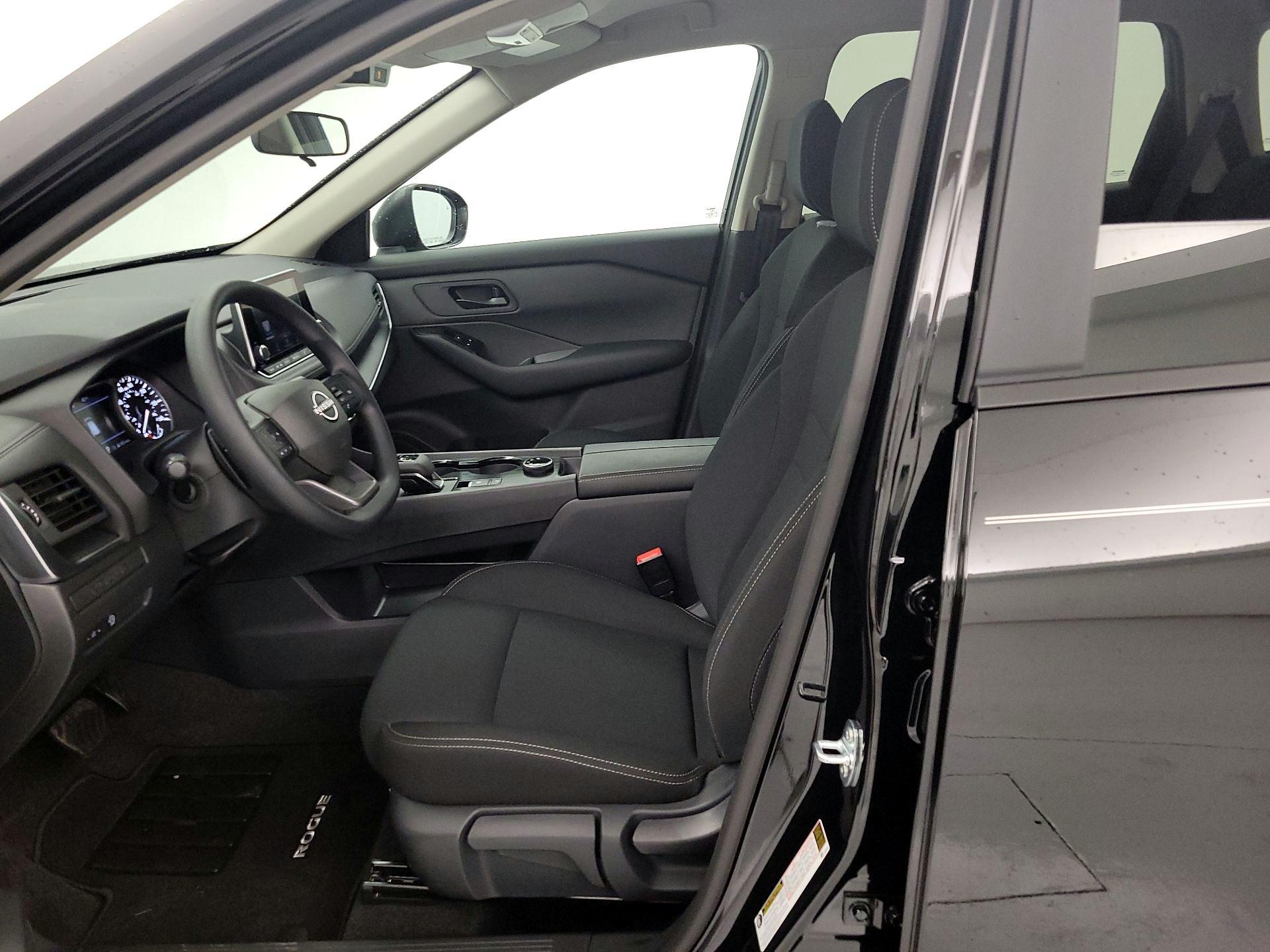 Thumbnail: 2026 Nissan Rogue - 11