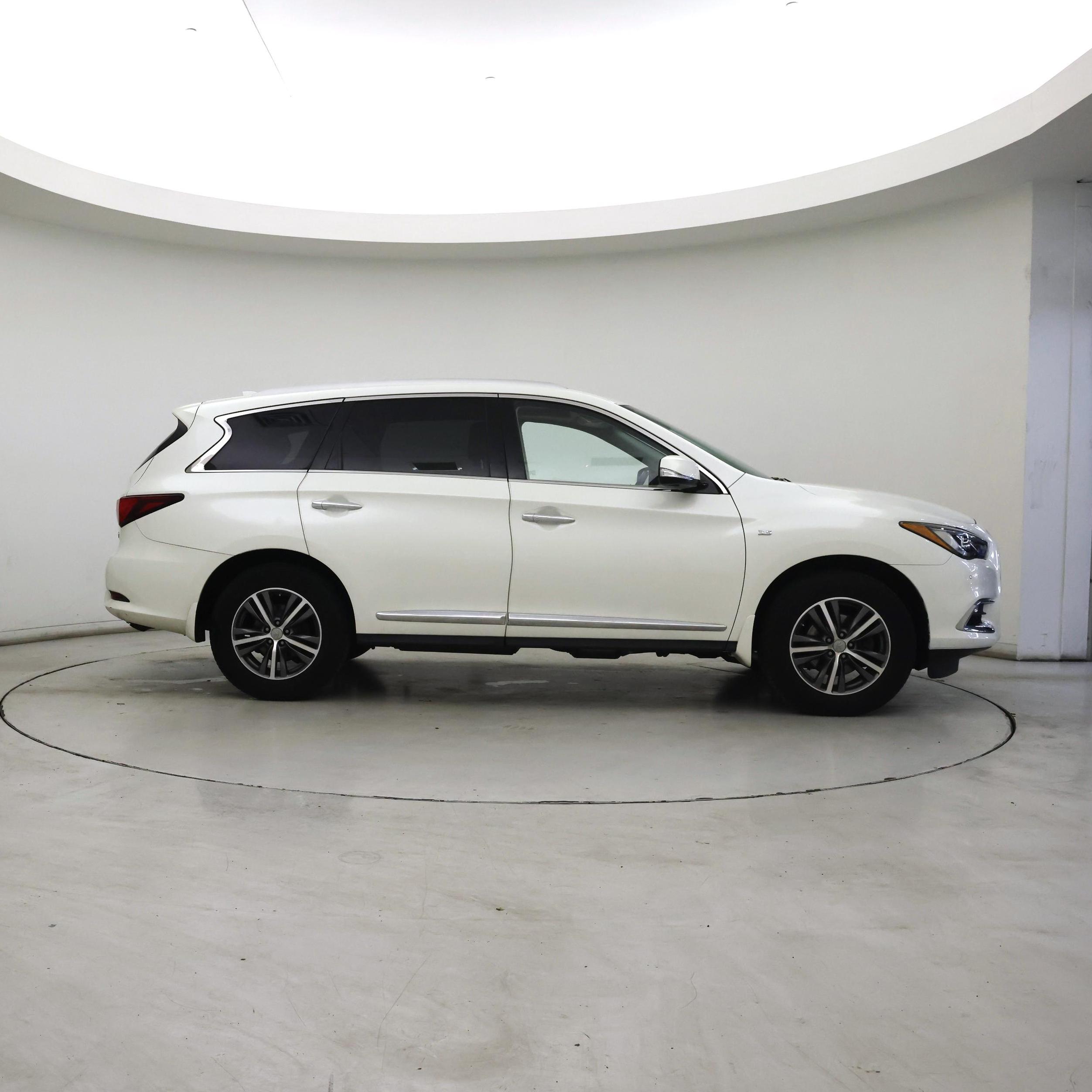 Thumbnail: 2017 INFINITI QX60 - 7