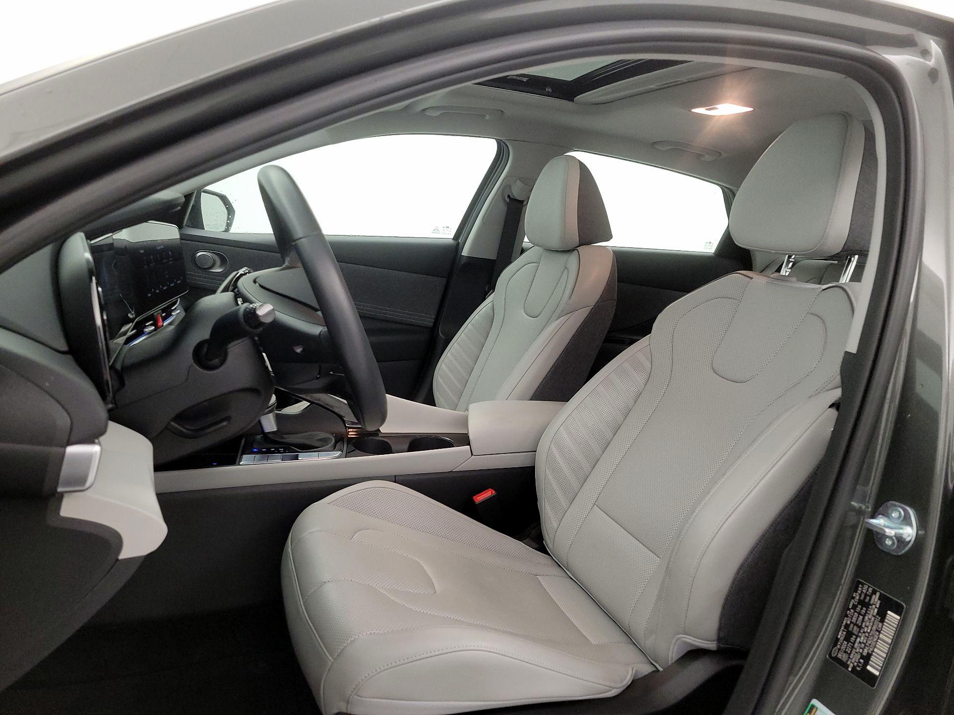 Thumbnail: 2025 Hyundai Elantra - 11