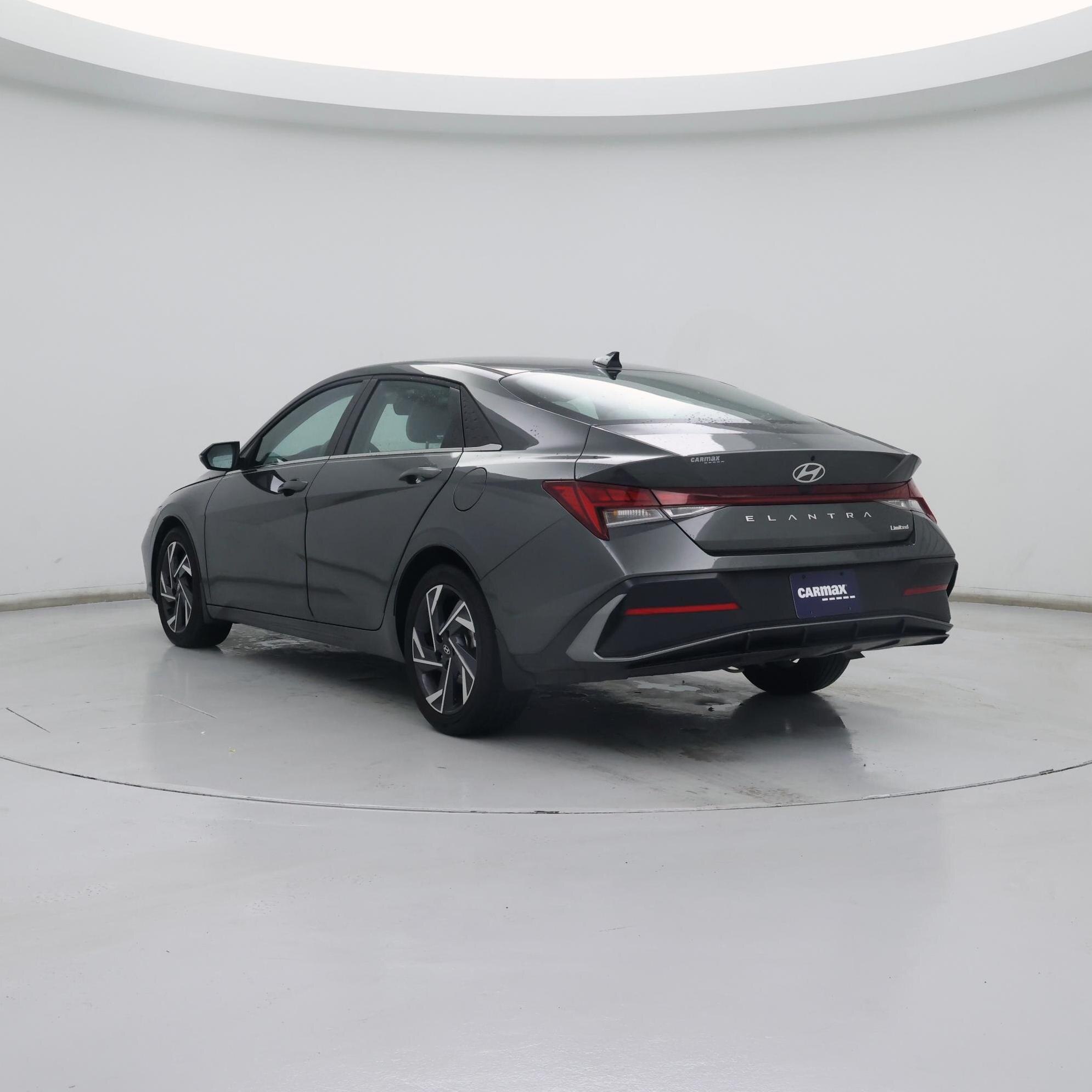 Thumbnail: 2025 Hyundai Elantra - 2