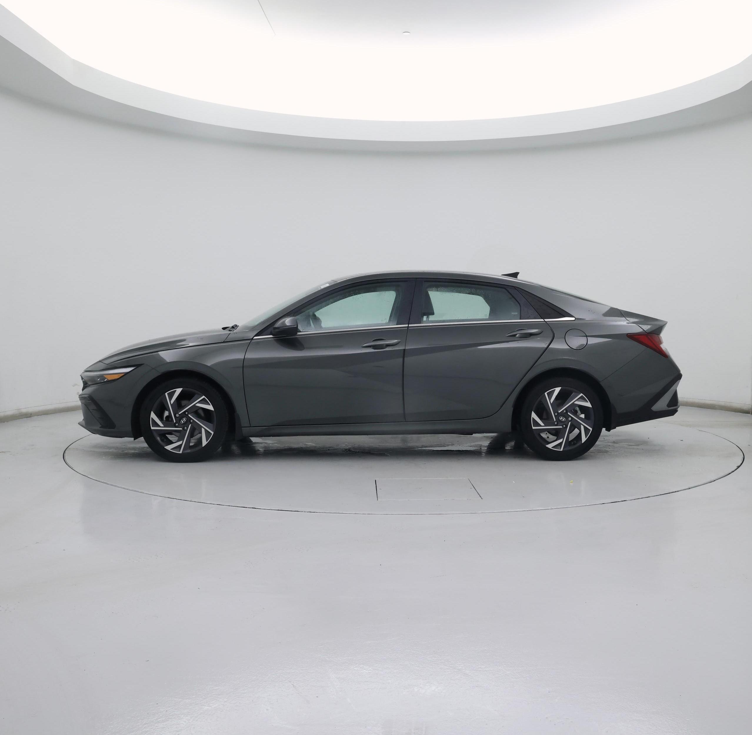 Thumbnail: 2025 Hyundai Elantra - 3