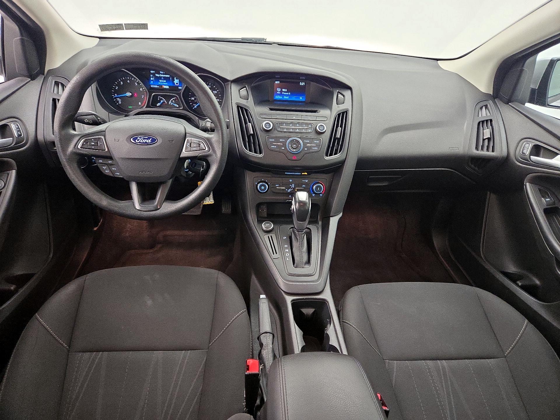 Thumbnail: 2016 Ford Focus - 9