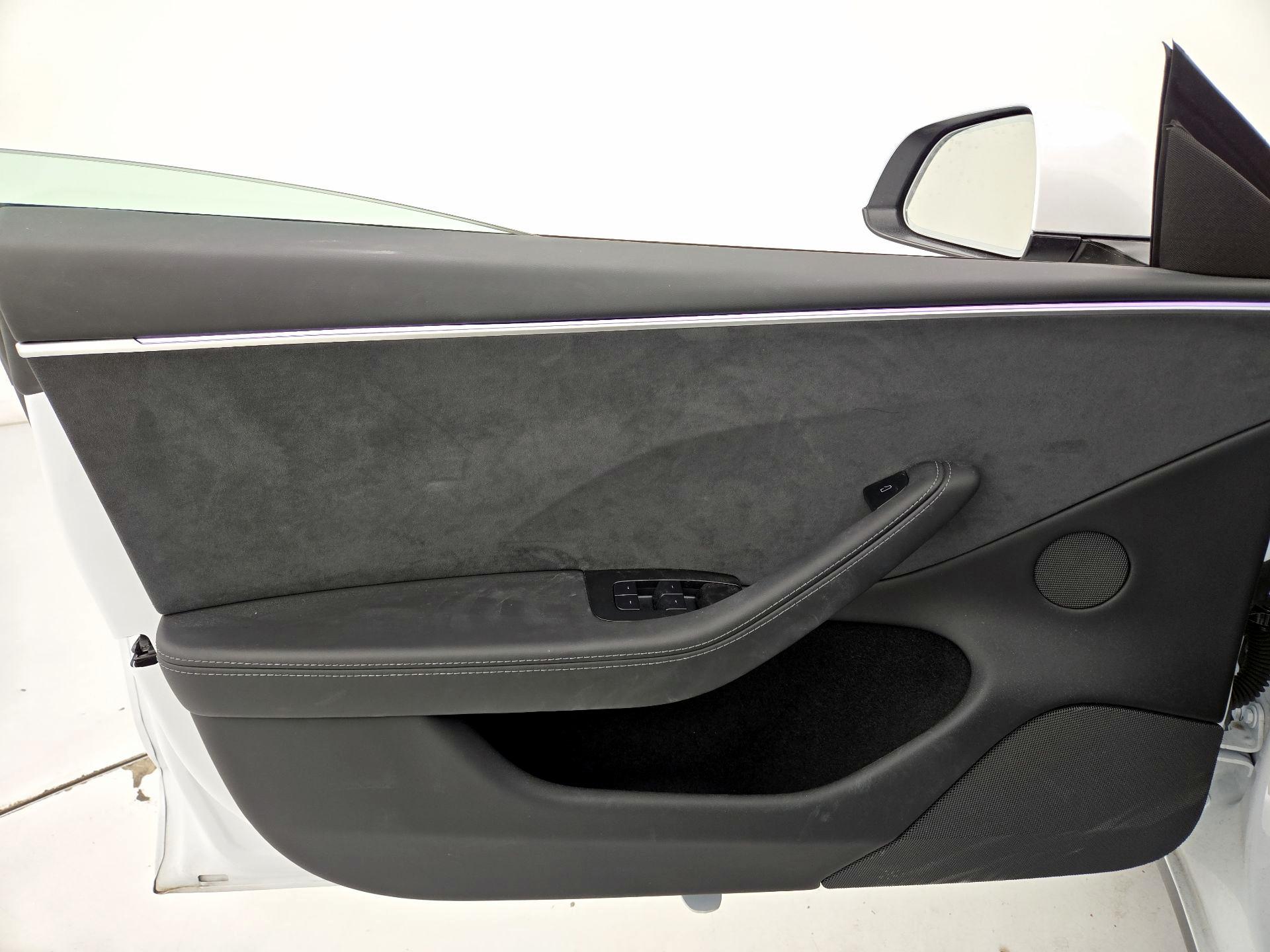 Thumbnail: 2024 Tesla Model 3 - 12