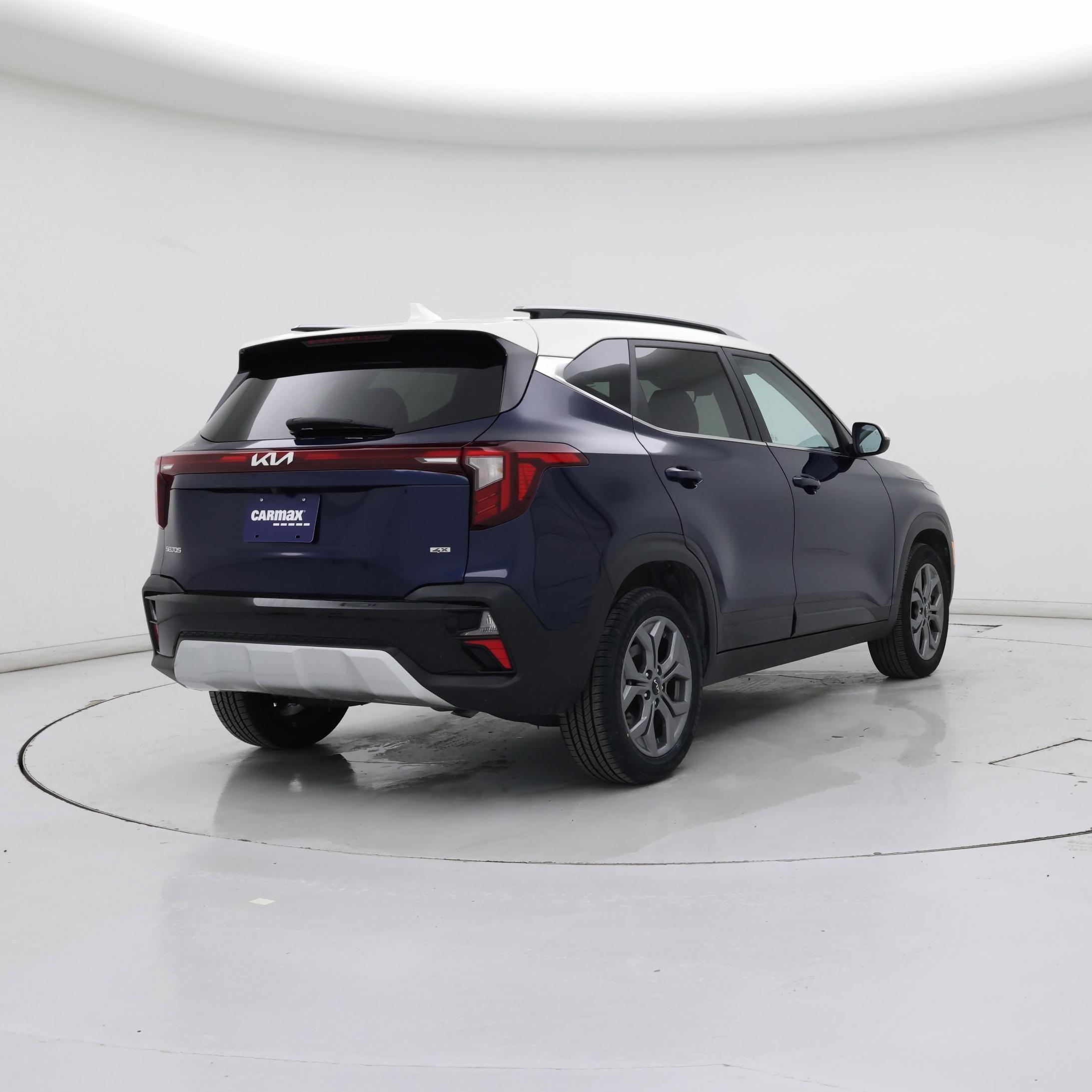 Thumbnail: 2024 Kia Seltos - 8