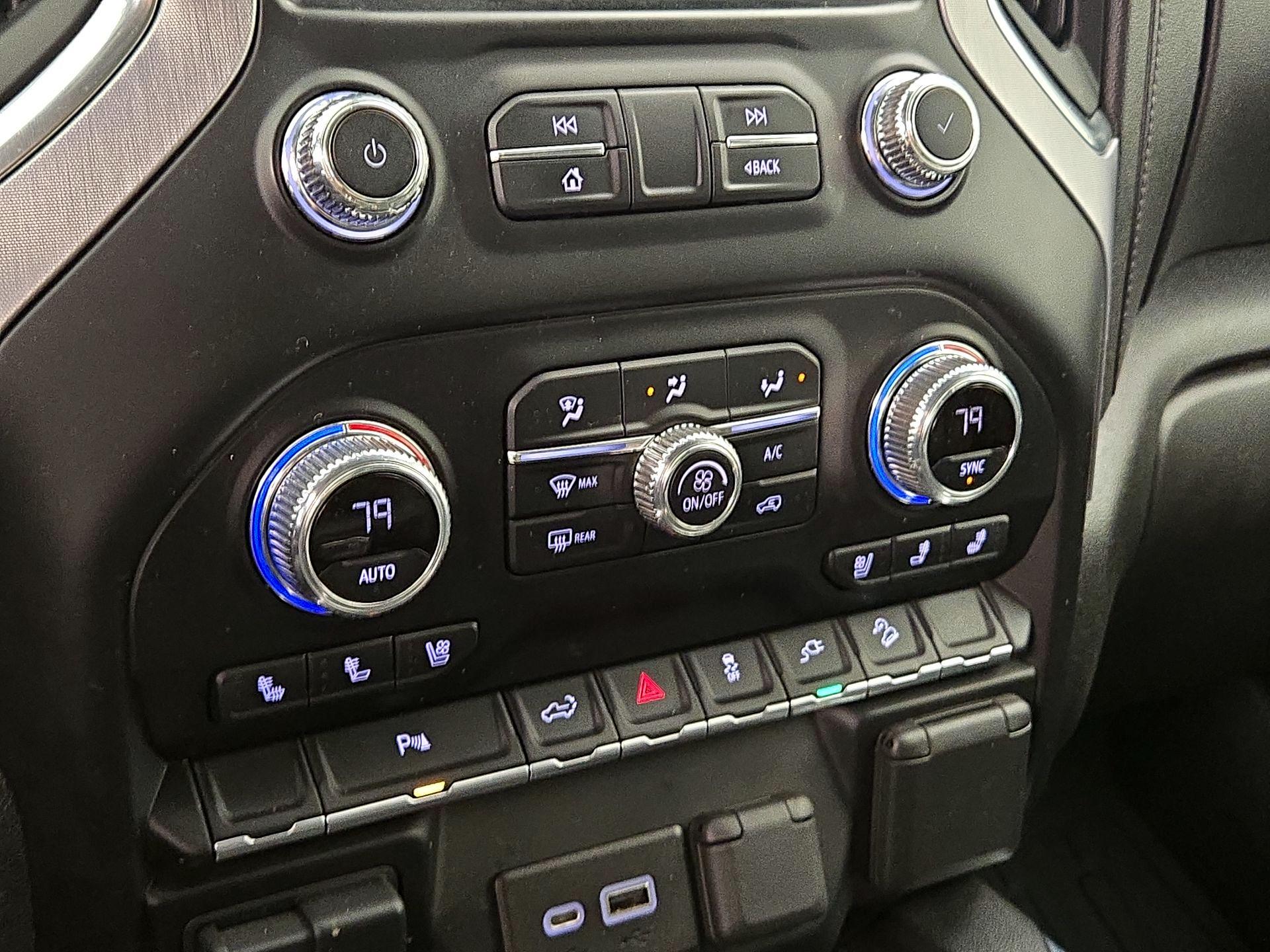 Thumbnail: 2022 GMC Sierra 3500 - 17