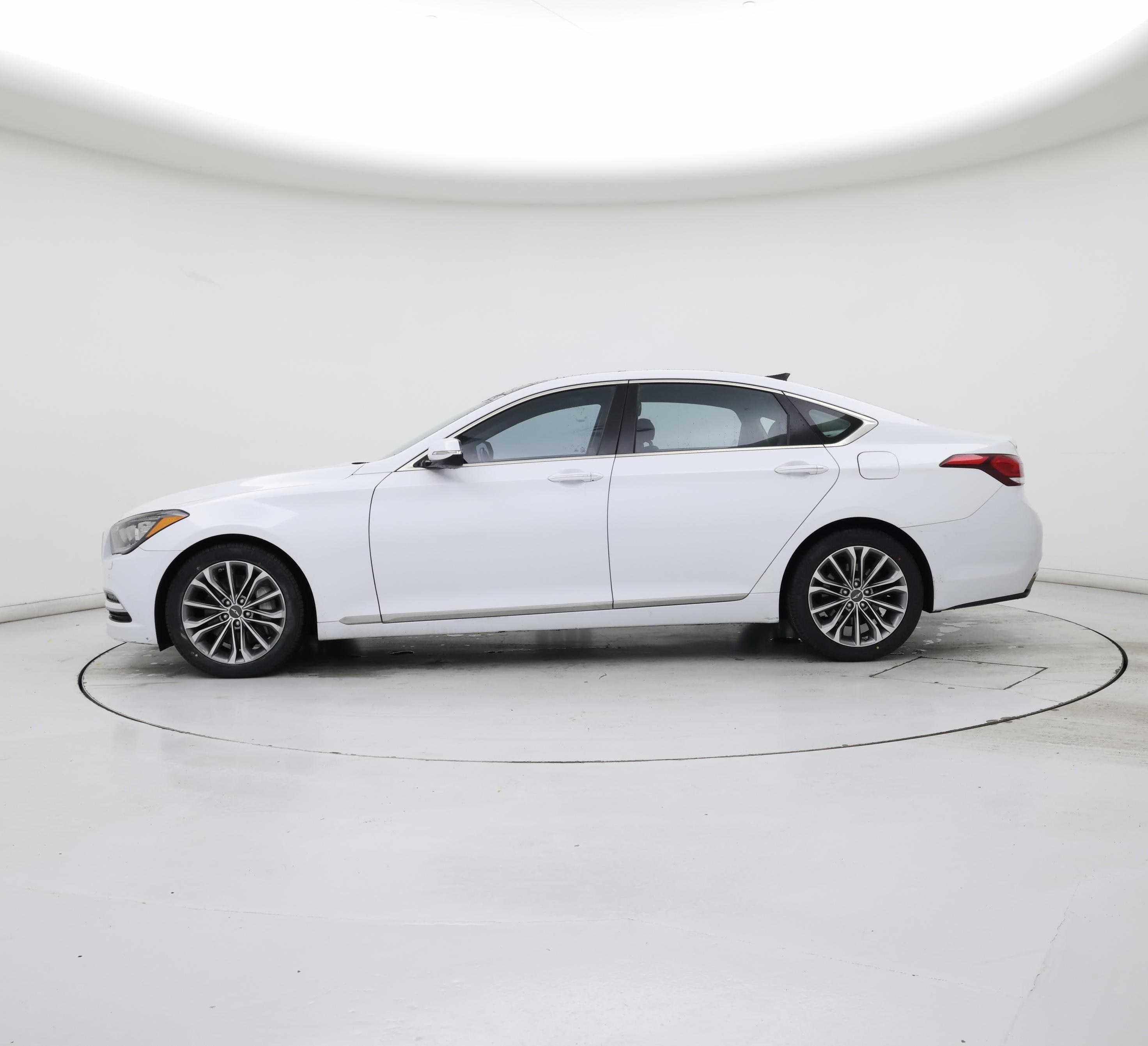 Thumbnail: 2015 Hyundai Genesis - 3