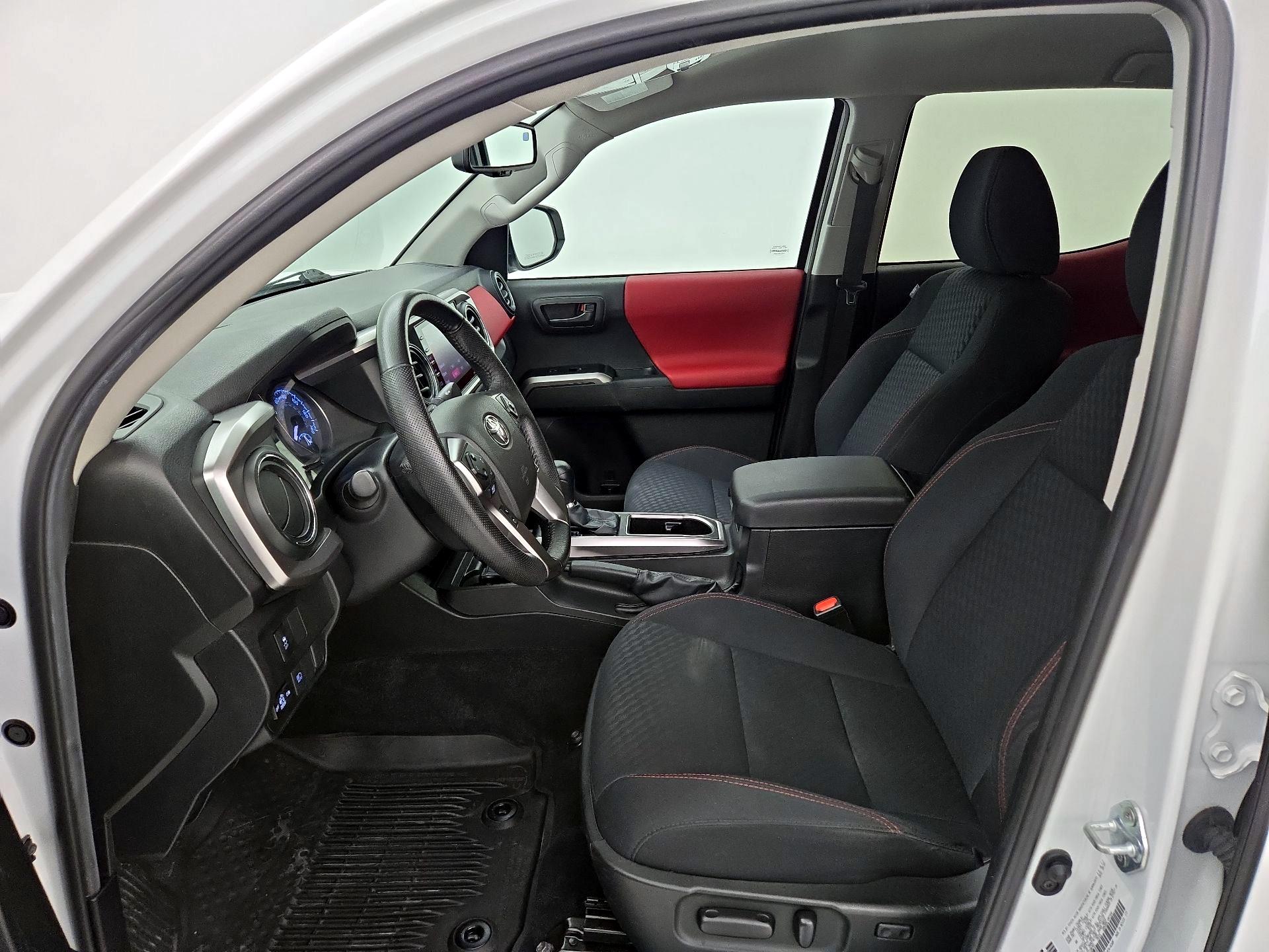 Thumbnail: 2023 Toyota Tacoma - 11