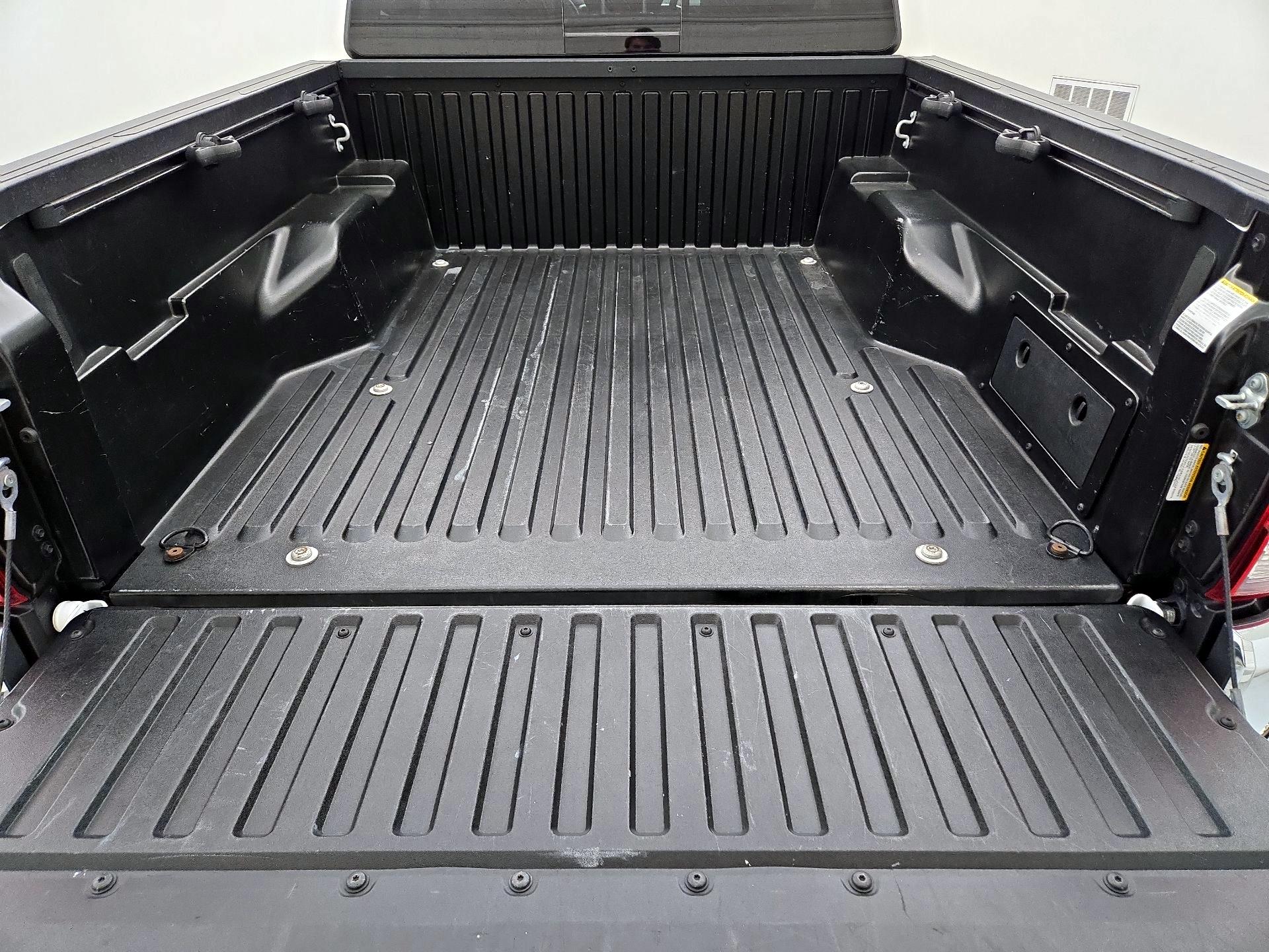 Thumbnail: 2023 Toyota Tacoma - 20