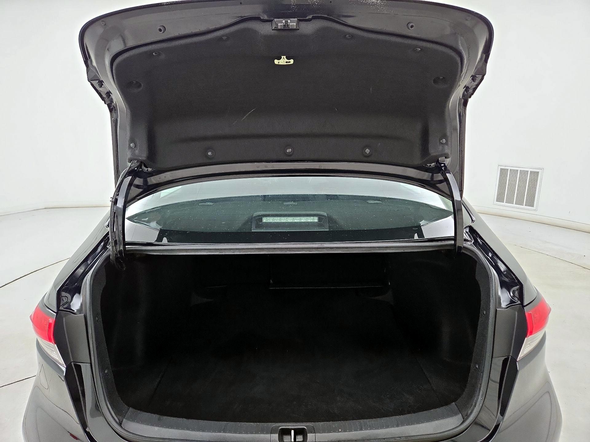 Thumbnail: 2024 Toyota Corolla - 19