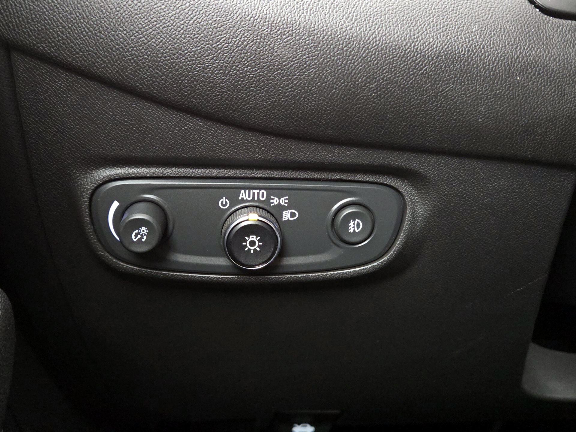 Thumbnail: 2021 Chevrolet Equinox - 13