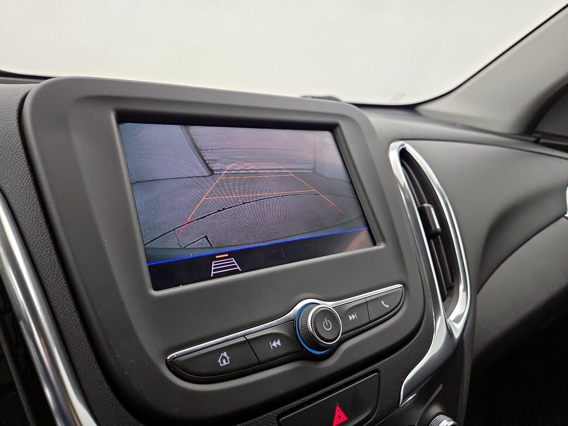 Thumbnail: 2021 Chevrolet Equinox - 14