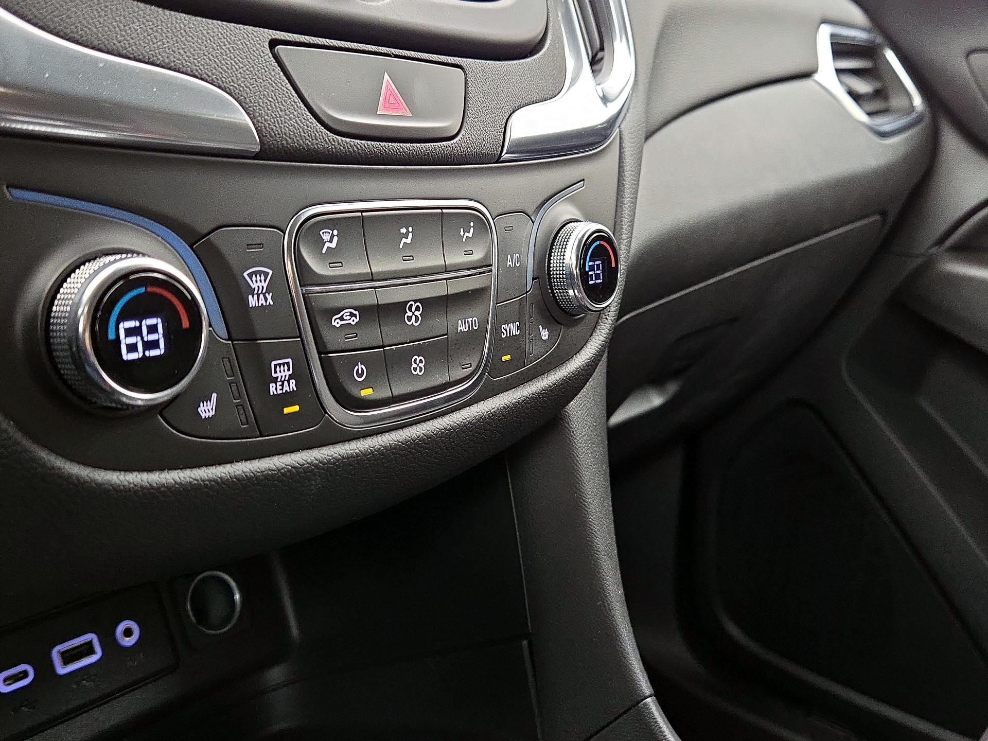 Thumbnail: 2021 Chevrolet Equinox - 16