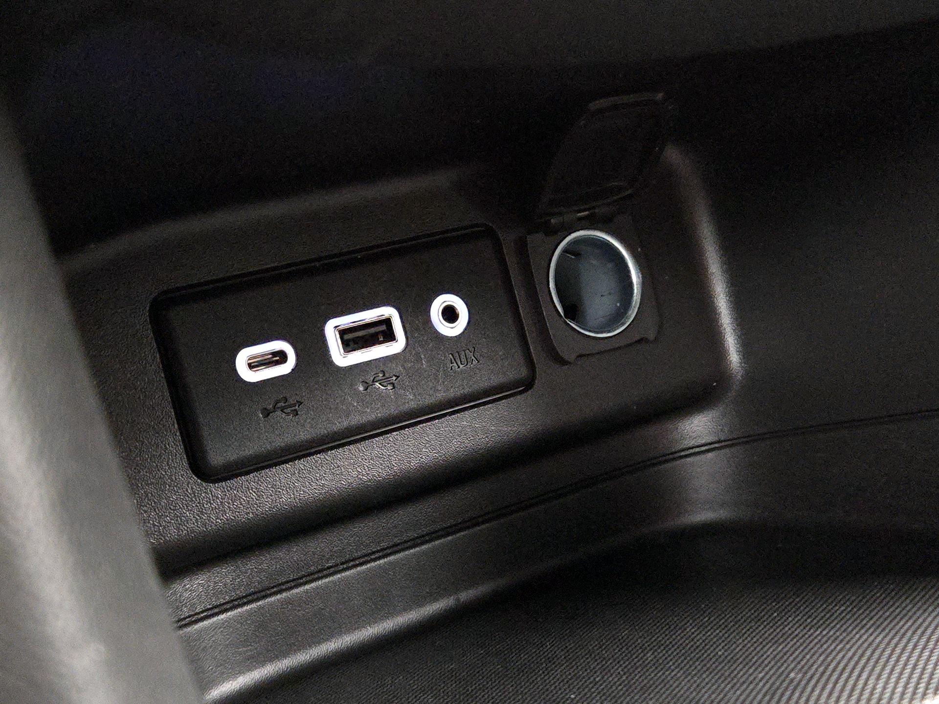 Thumbnail: 2021 Chevrolet Equinox - 18