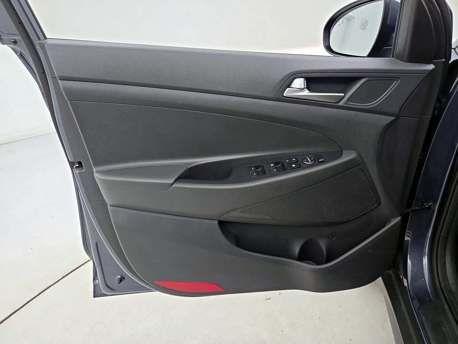 Thumbnail: 2020 Hyundai Tucson - 12