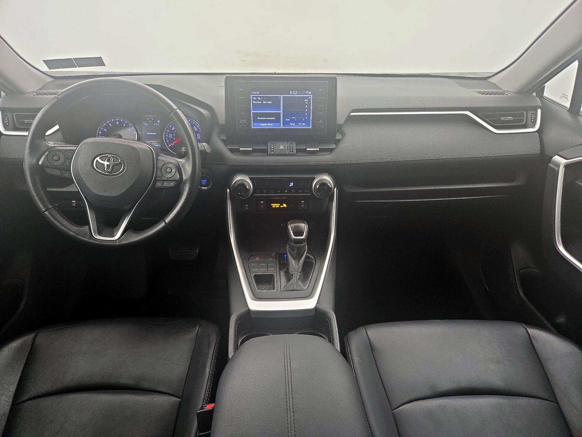 Thumbnail: 2019 Toyota RAV4 - 9