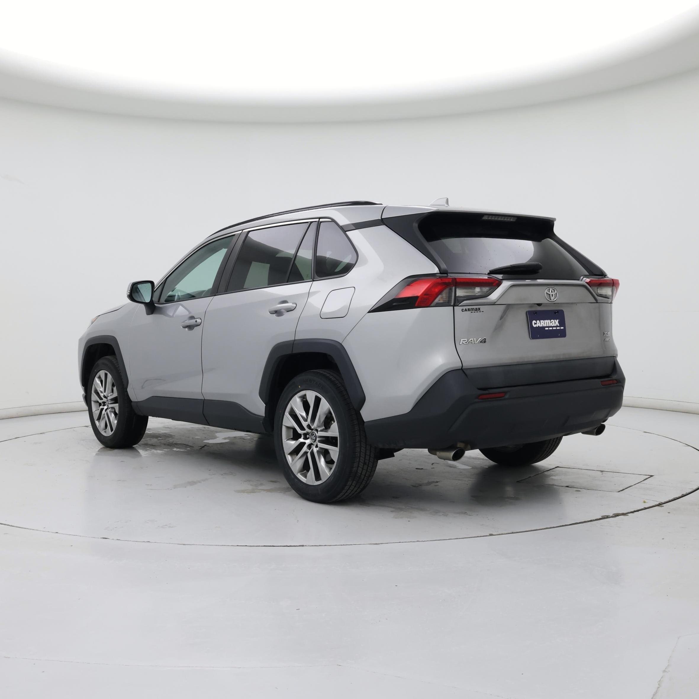Thumbnail: 2019 Toyota RAV4 - 2