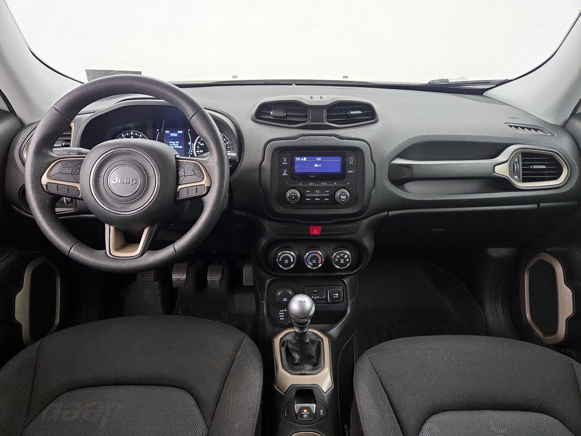 Thumbnail: 2017 Jeep Renegade - 9