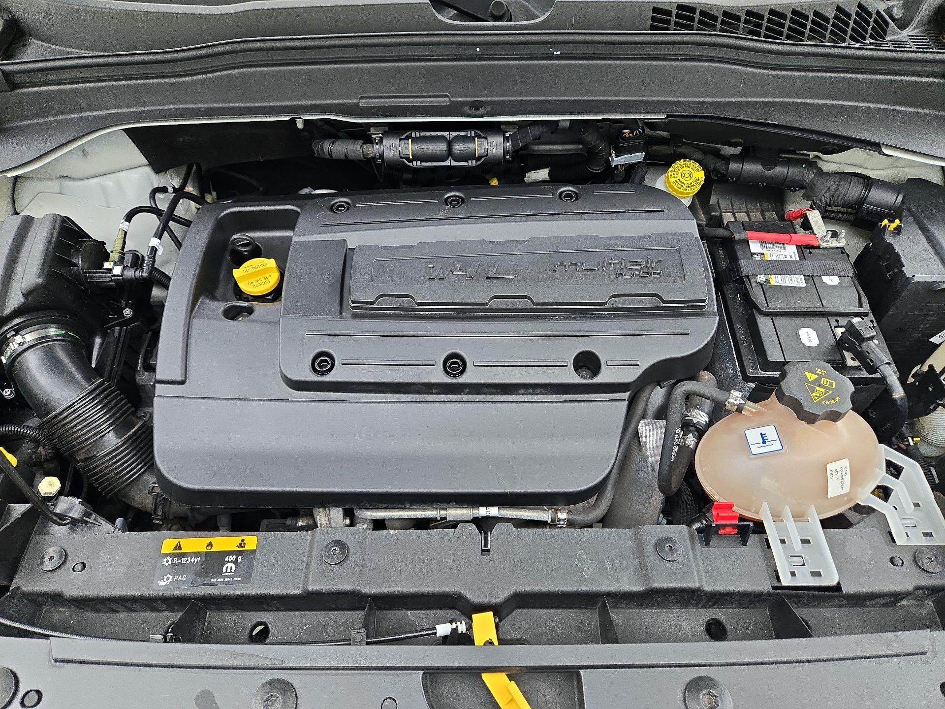 Thumbnail: 2017 Jeep Renegade - 20