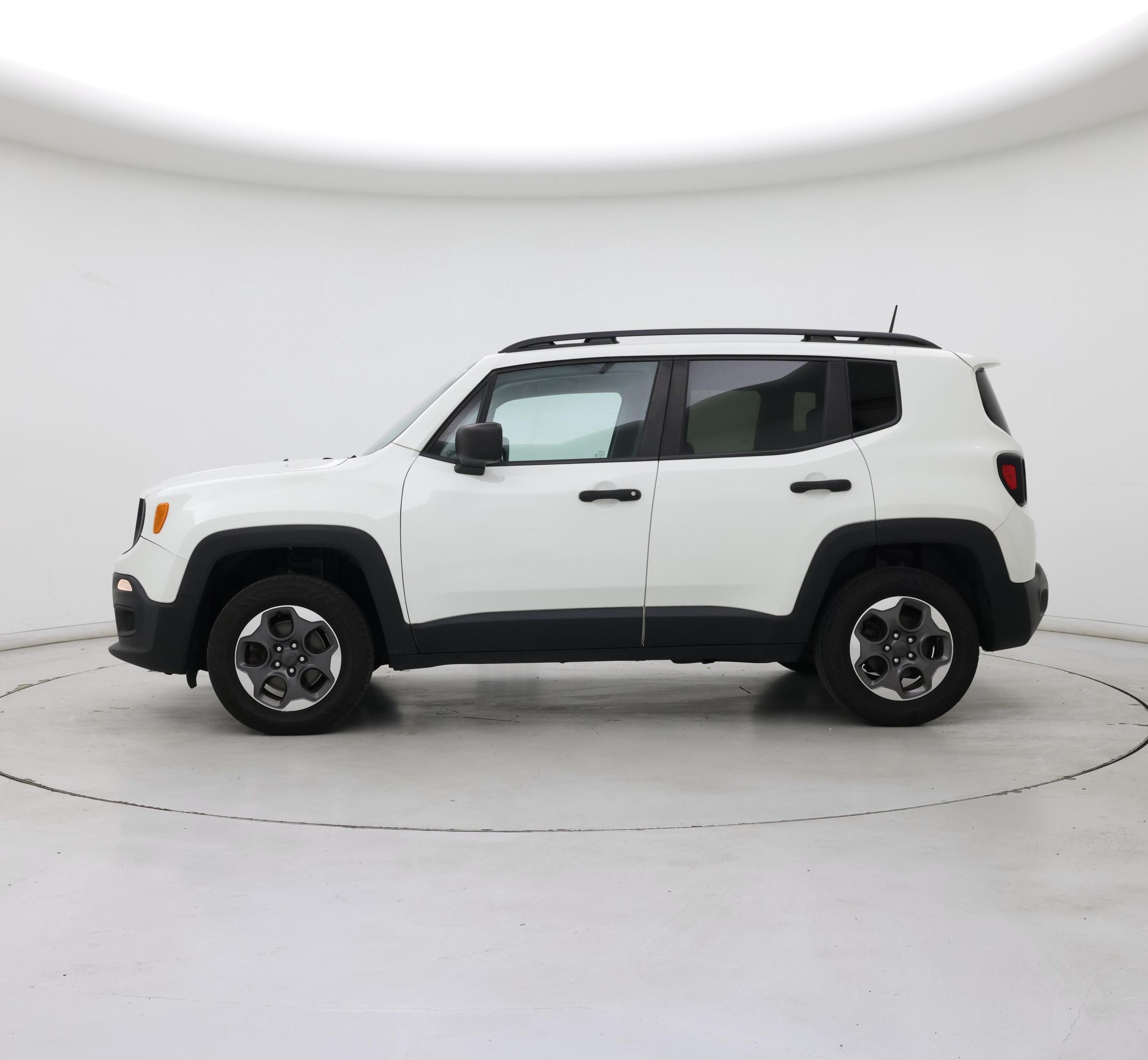 Thumbnail: 2017 Jeep Renegade - 3
