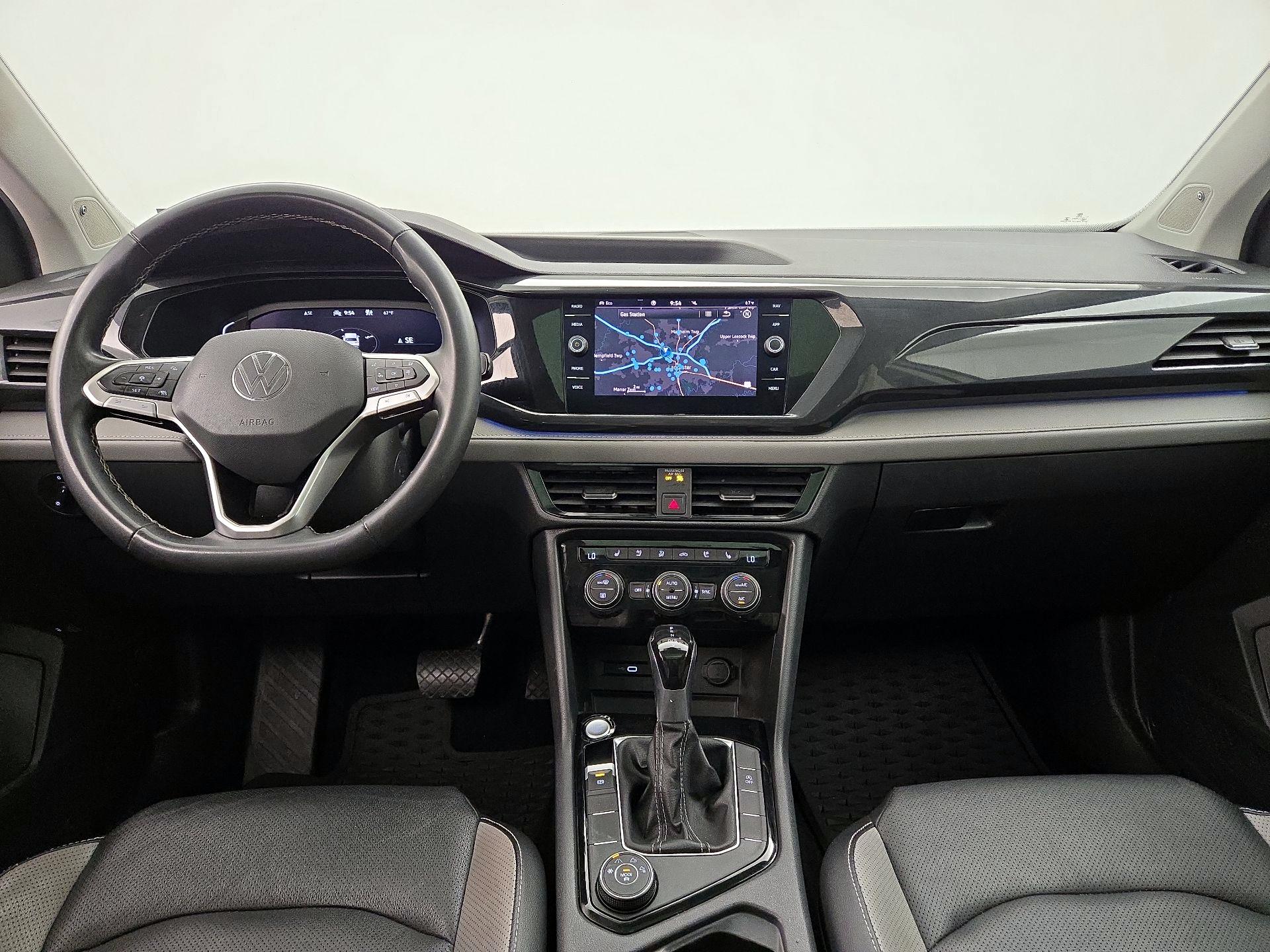 Thumbnail: 2022 Volkswagen Taos - 9