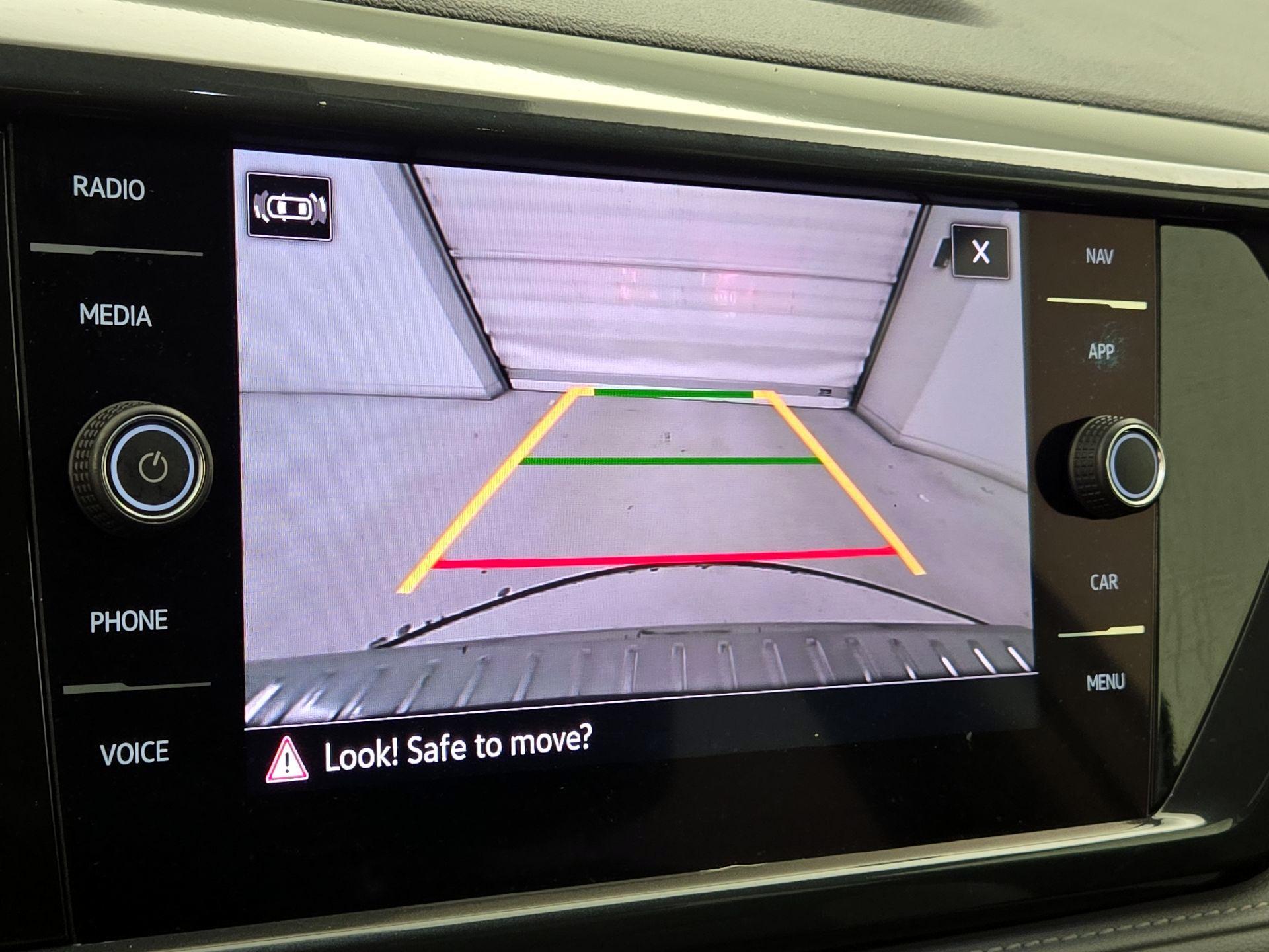 Thumbnail: 2022 Volkswagen Taos - 14