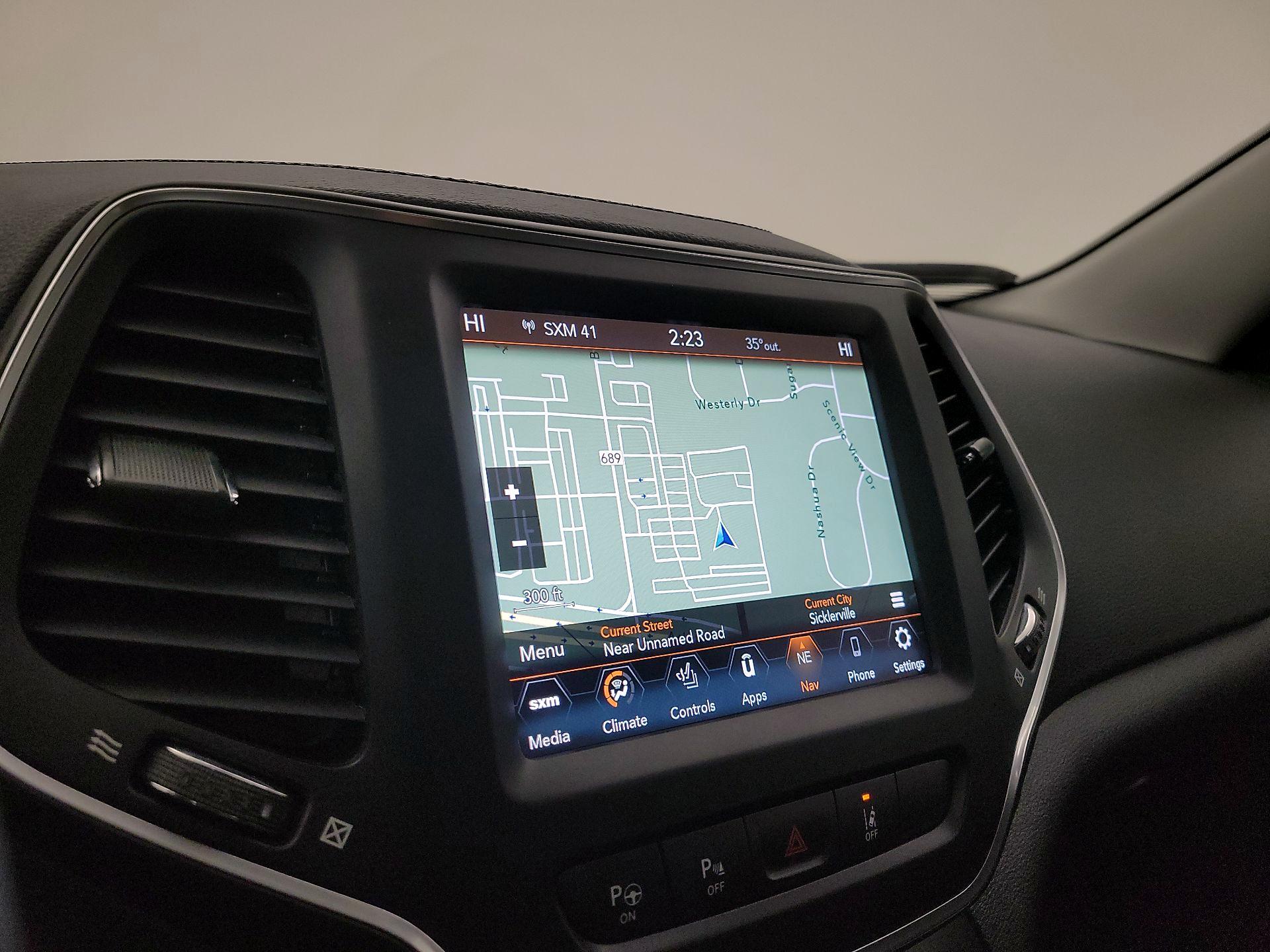 Thumbnail: 2023 Jeep Cherokee - 14