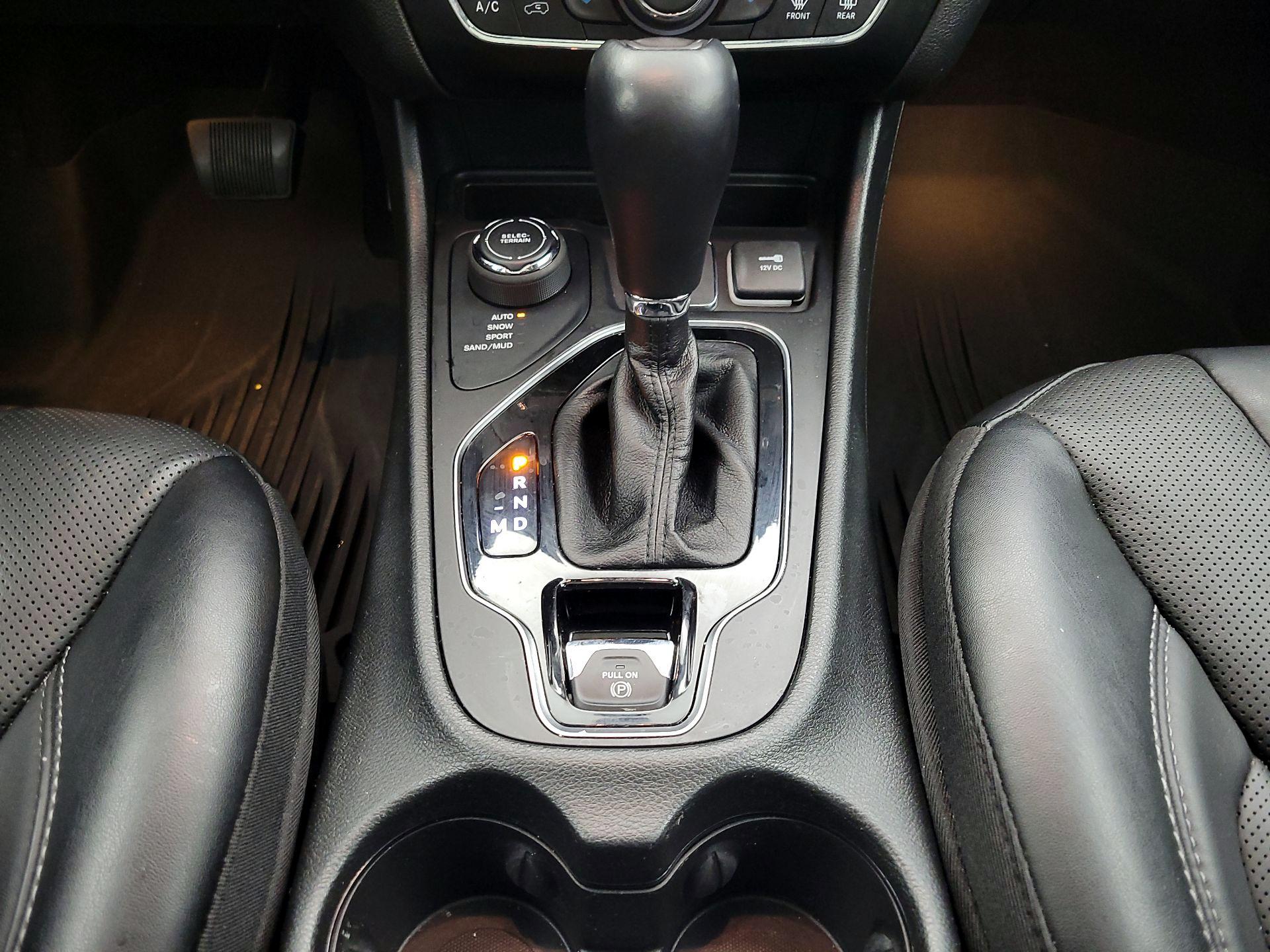 Thumbnail: 2023 Jeep Cherokee - 18