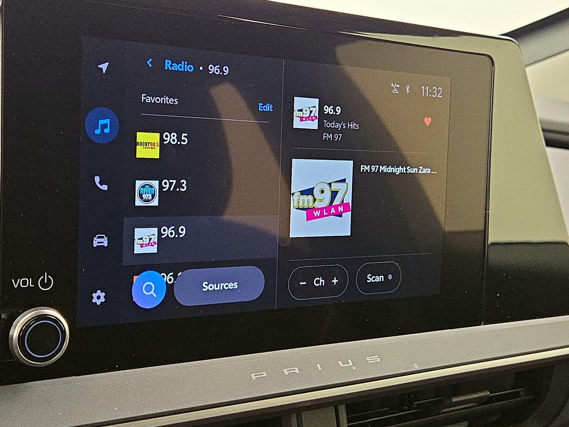 Thumbnail: 2025 Toyota Prius - 14