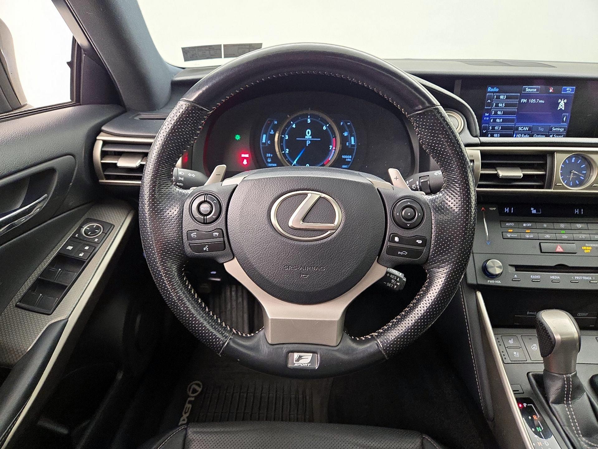 Thumbnail: 2016 Lexus IS - 10