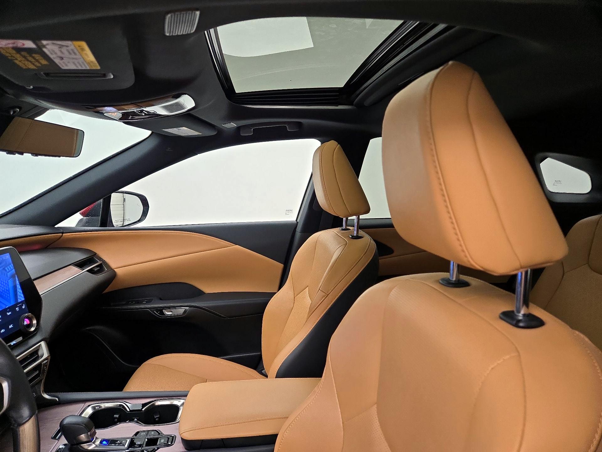 Thumbnail: 2023 Lexus RX - 19